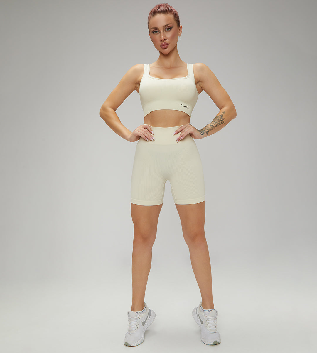 Hot Selling Ribbed Seamless High Waisted Legging, Shorts and  Padded Sportswear 5pcs Set Cream with Jacket