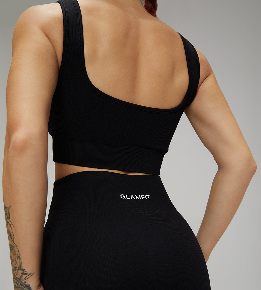 Hot Selling Ribbed Seamless High Waisted Legging, Shorts and  Padded Sportswear 4 pcs Set Black
