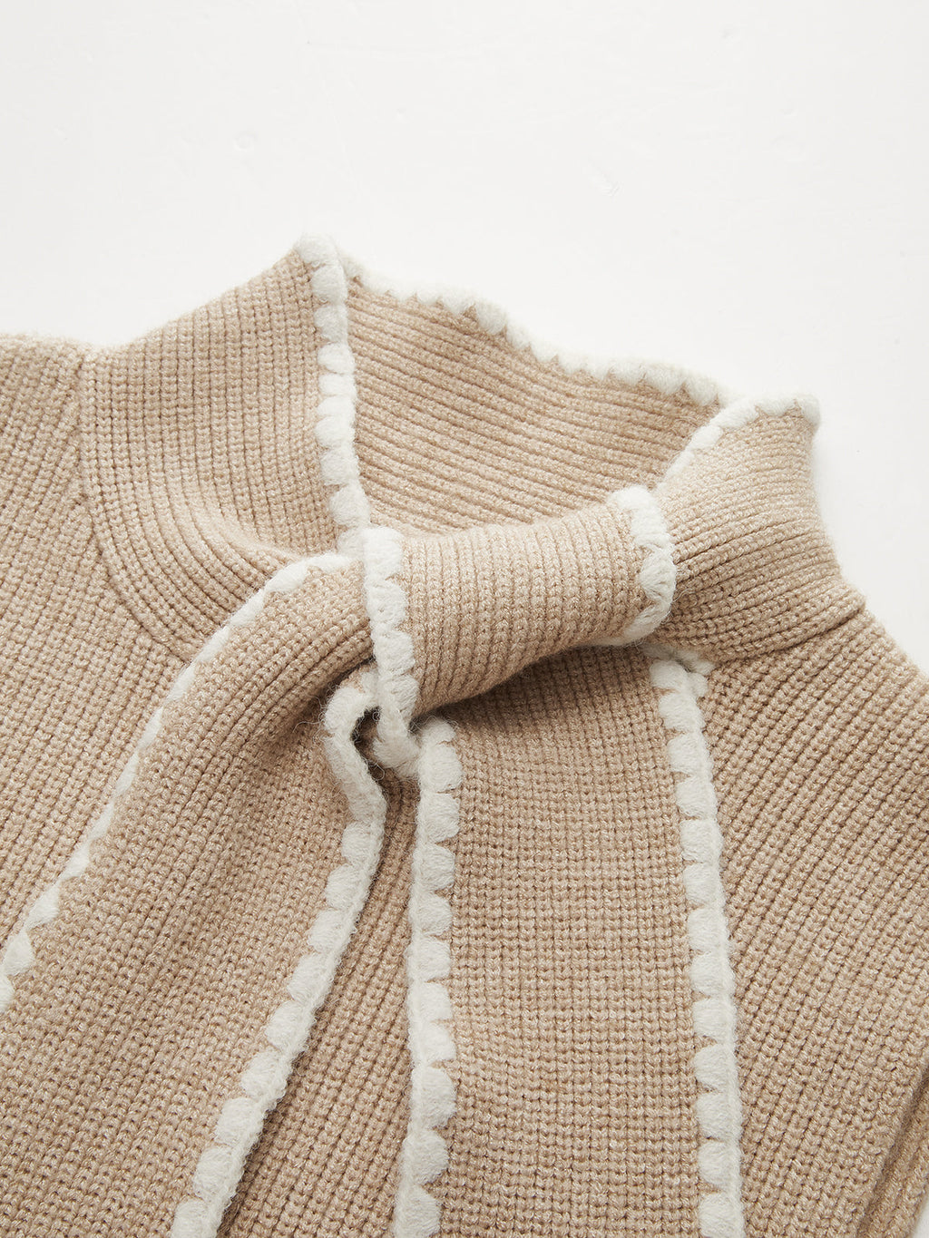 Contrast Trim Tie-Neck Sleeveless Knit Dress