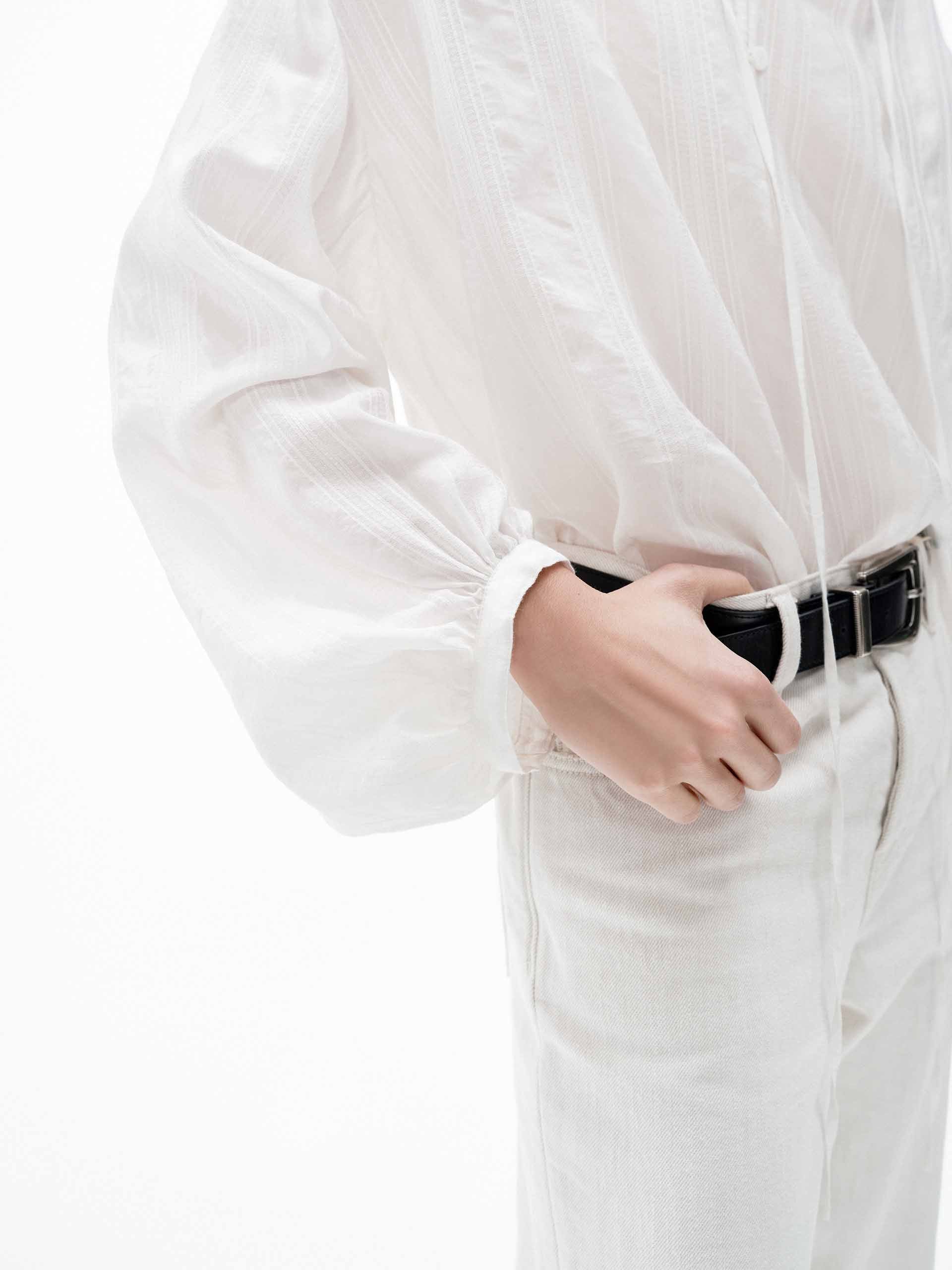 Volume Sleeve Tie Blouse