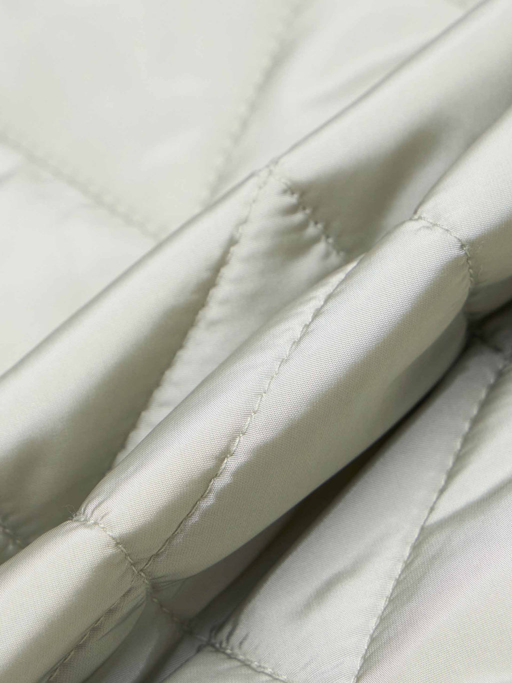 Contrast Detail Quilted Down Jacket