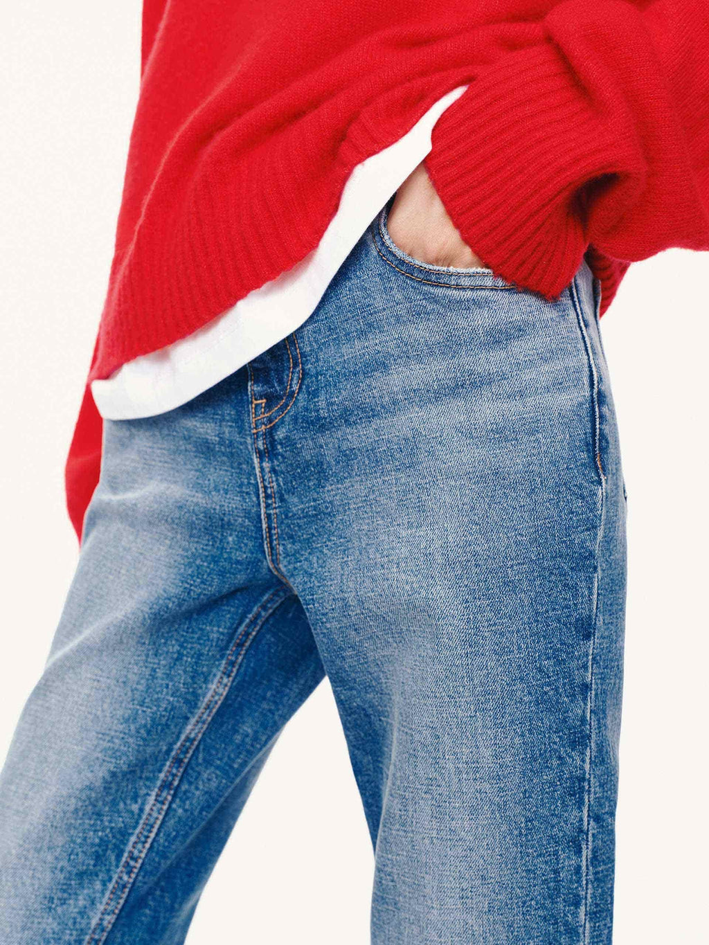 Raw Hem Flared Jeans
