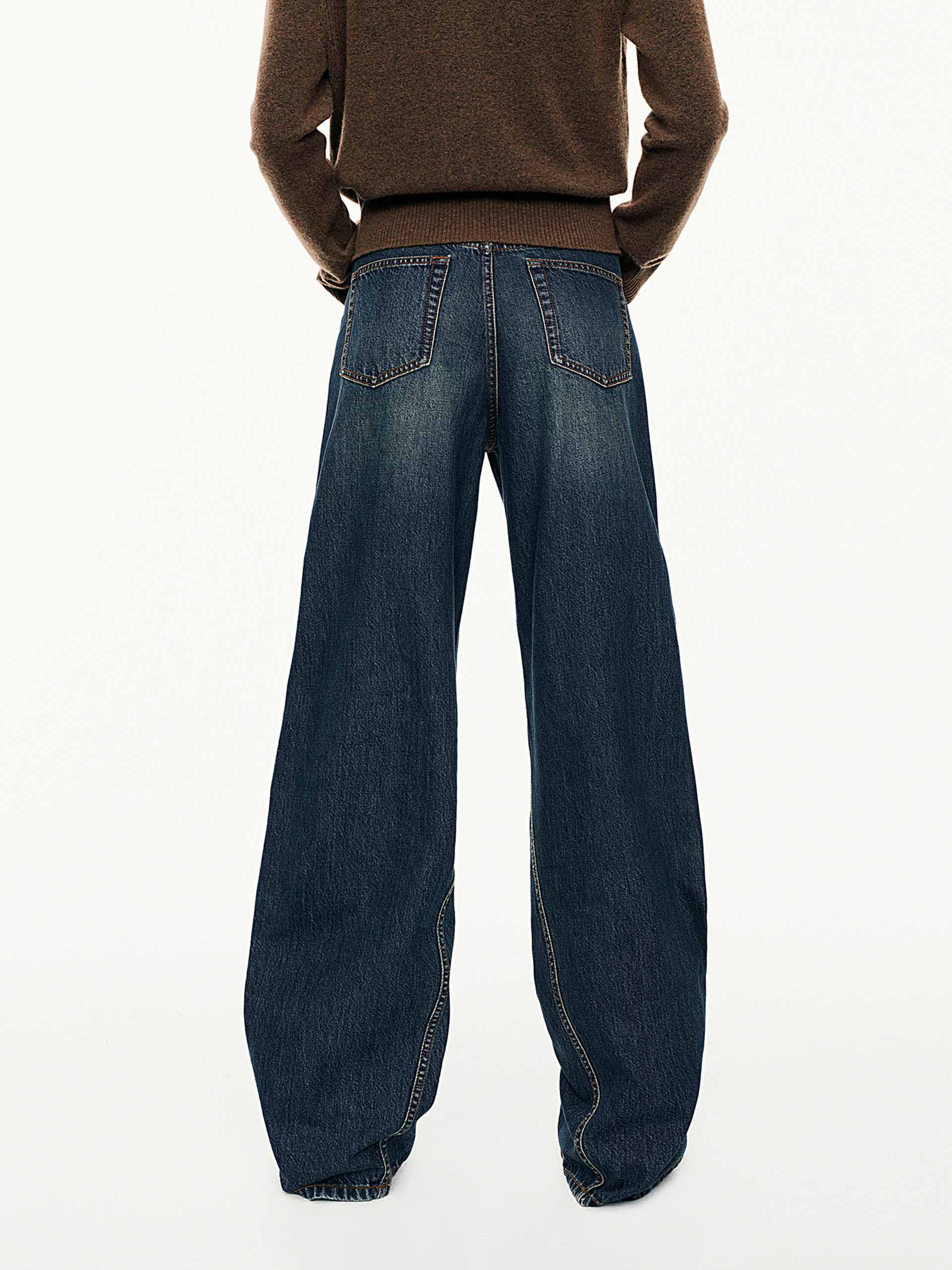 Barrel Leg Faded Jeans