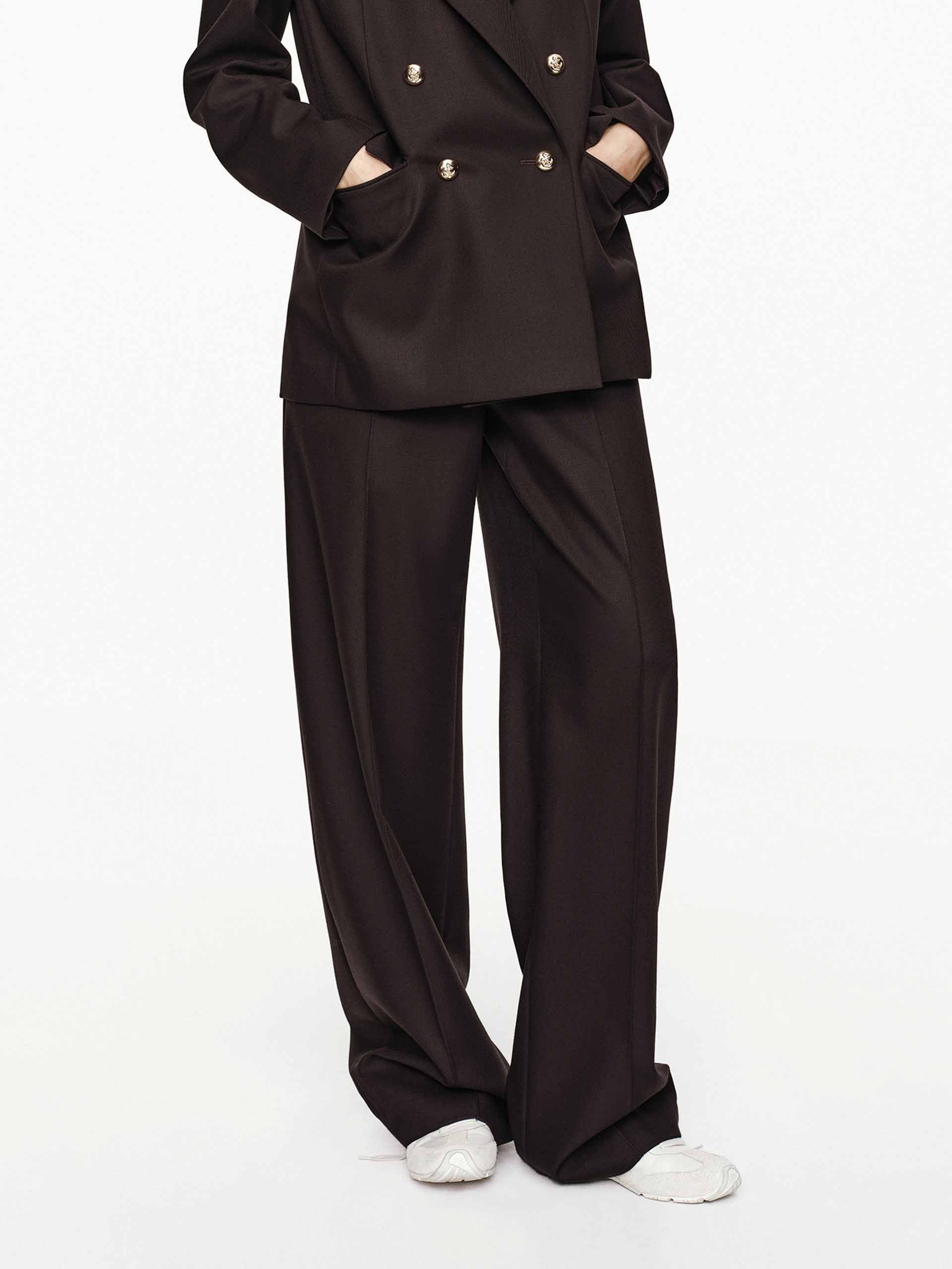 Relaxed Barrel Leg Trousers