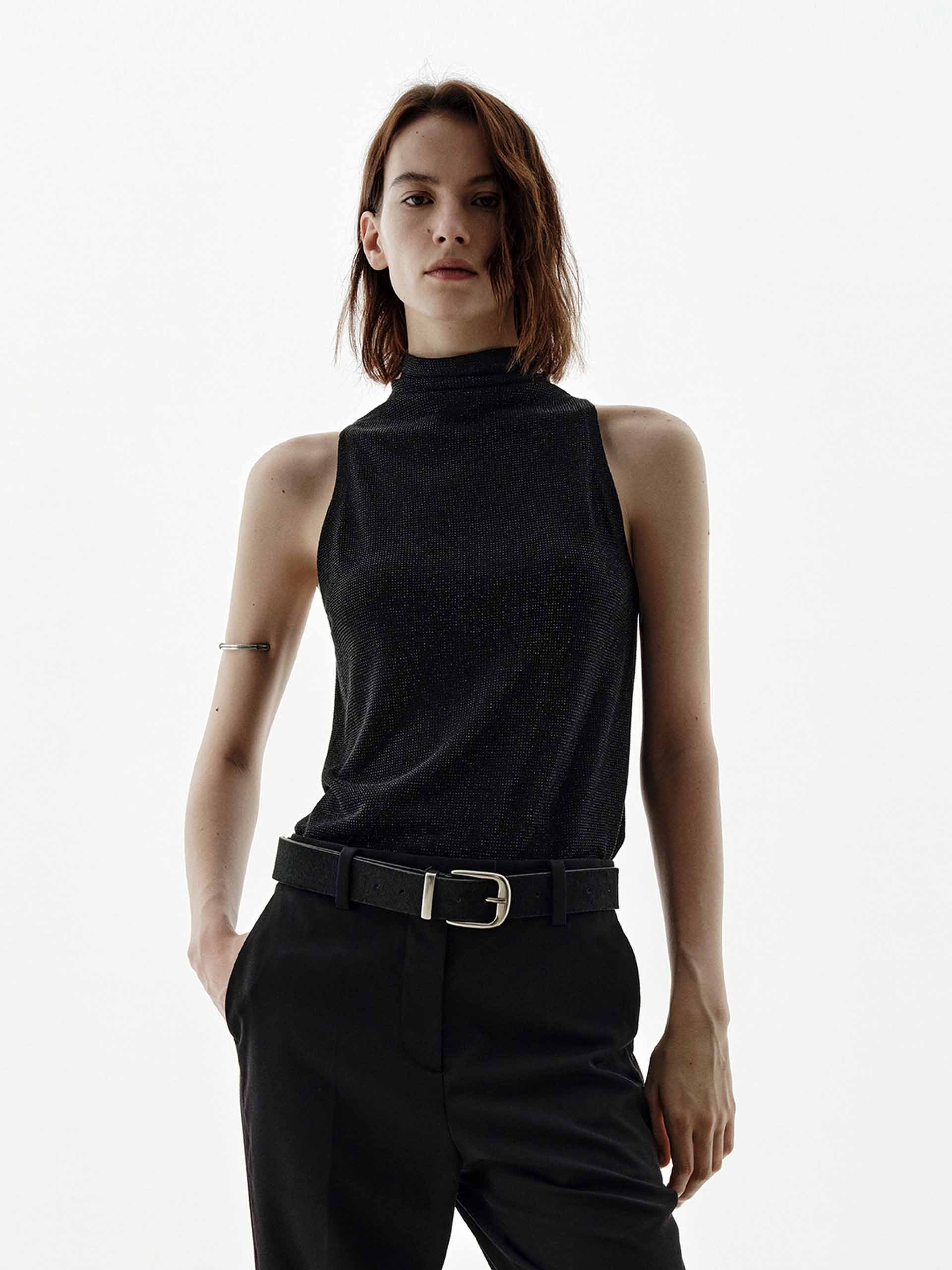 Turtleneck Sleeveless Knitted Top