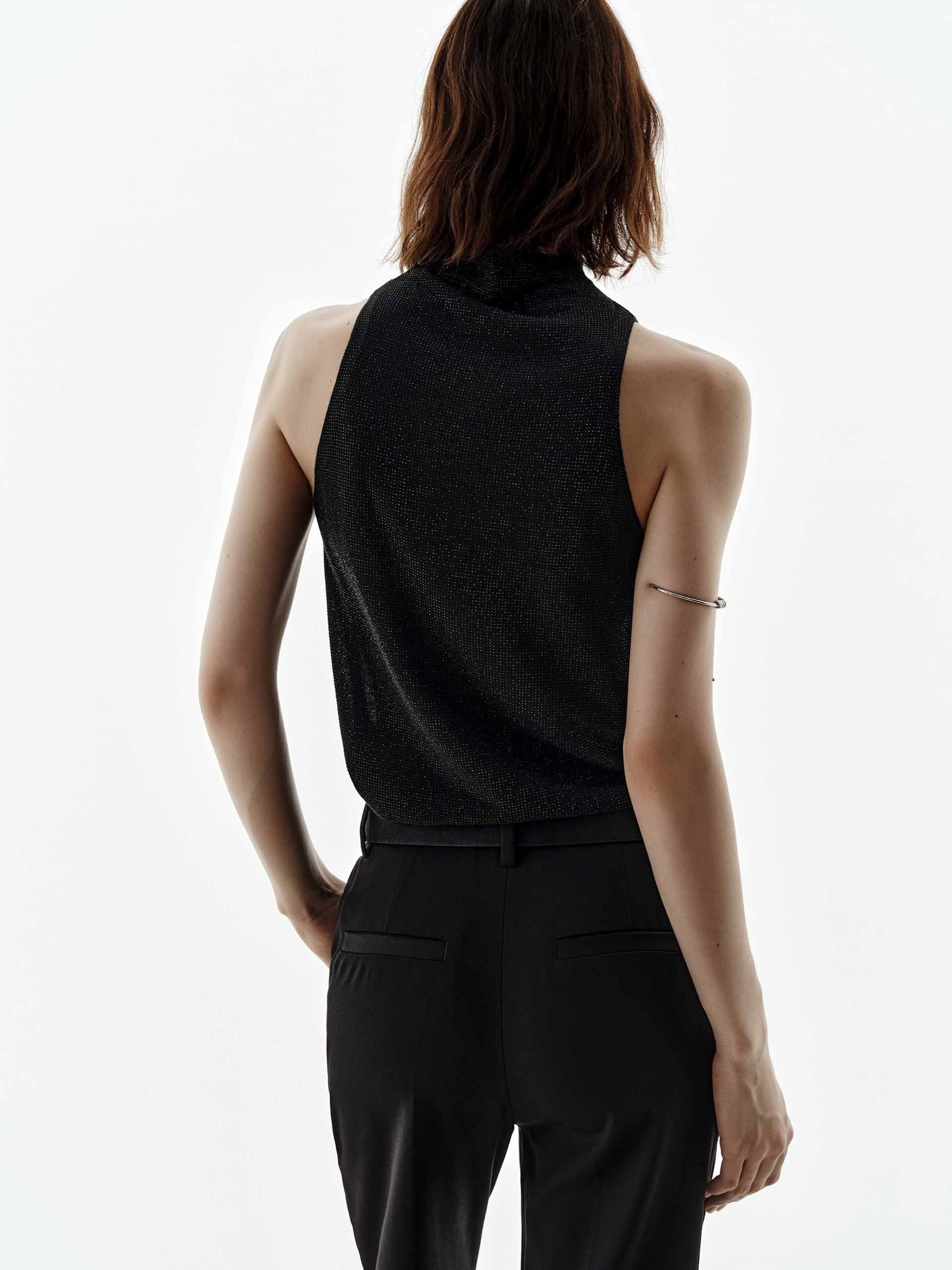 Turtleneck Sleeveless Knitted Top