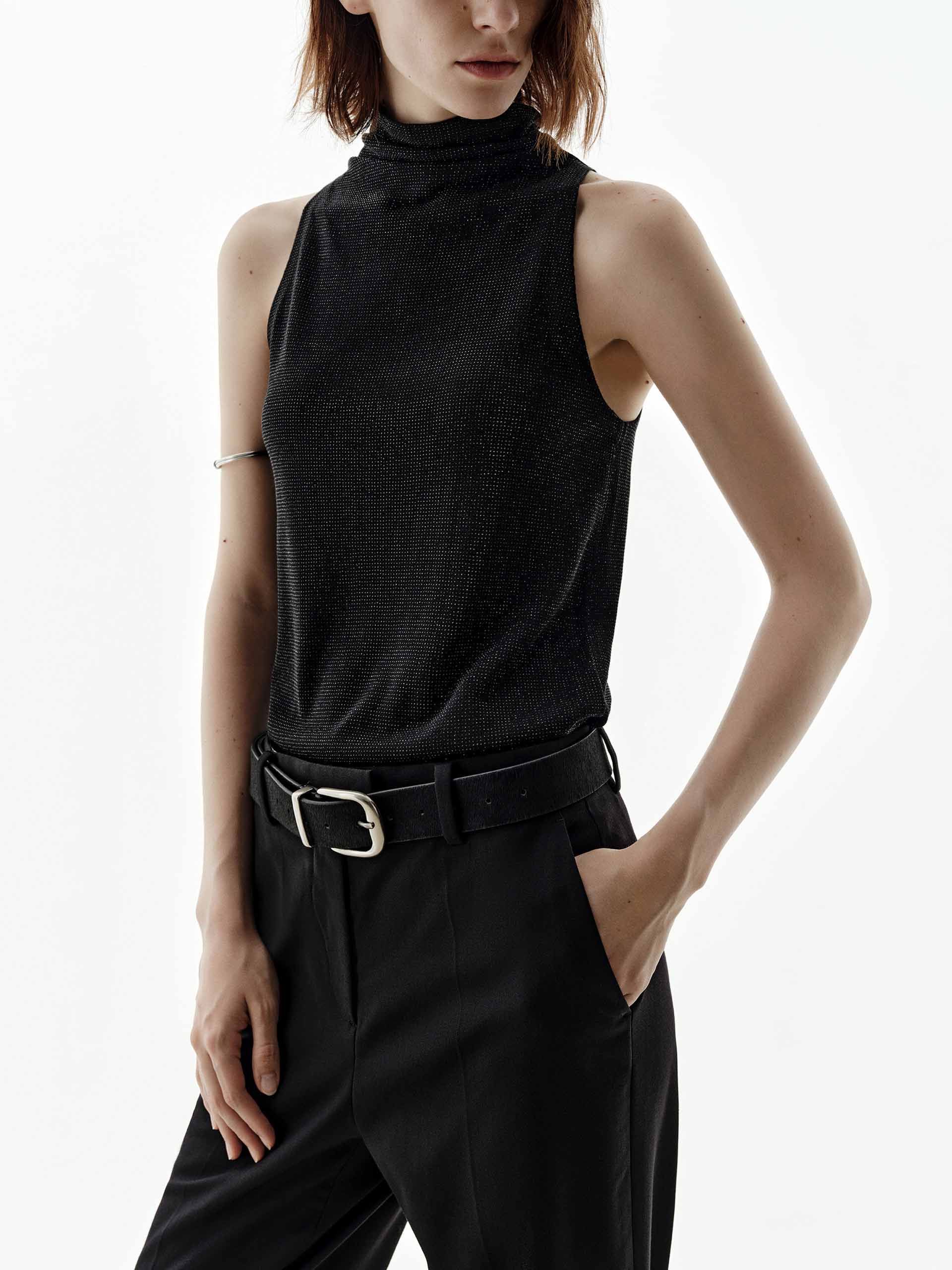 Turtleneck Sleeveless Knitted Top