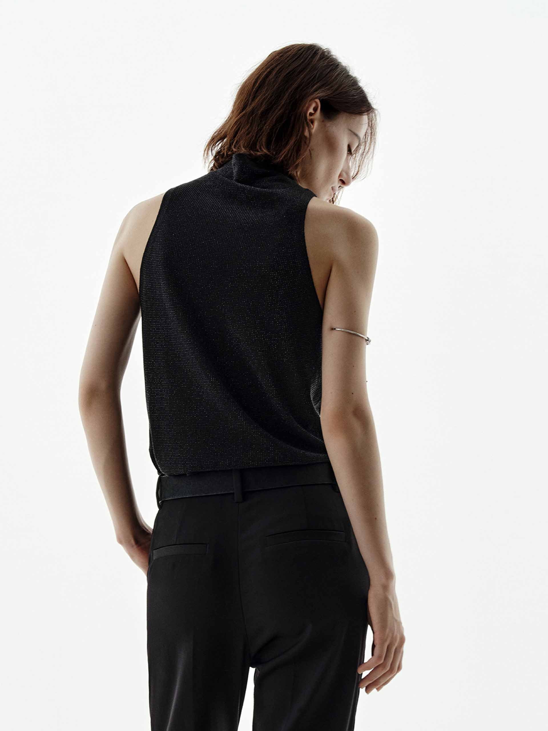 Turtleneck Sleeveless Knitted Top