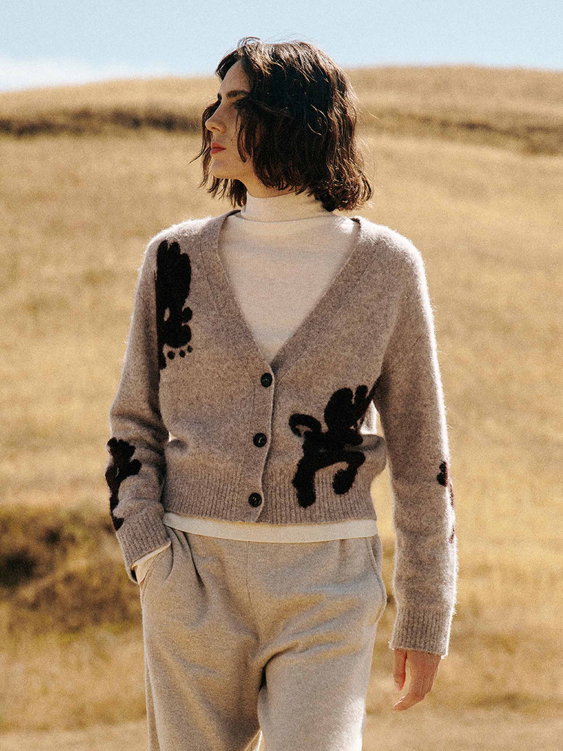 V-neck Cropped Cardigan