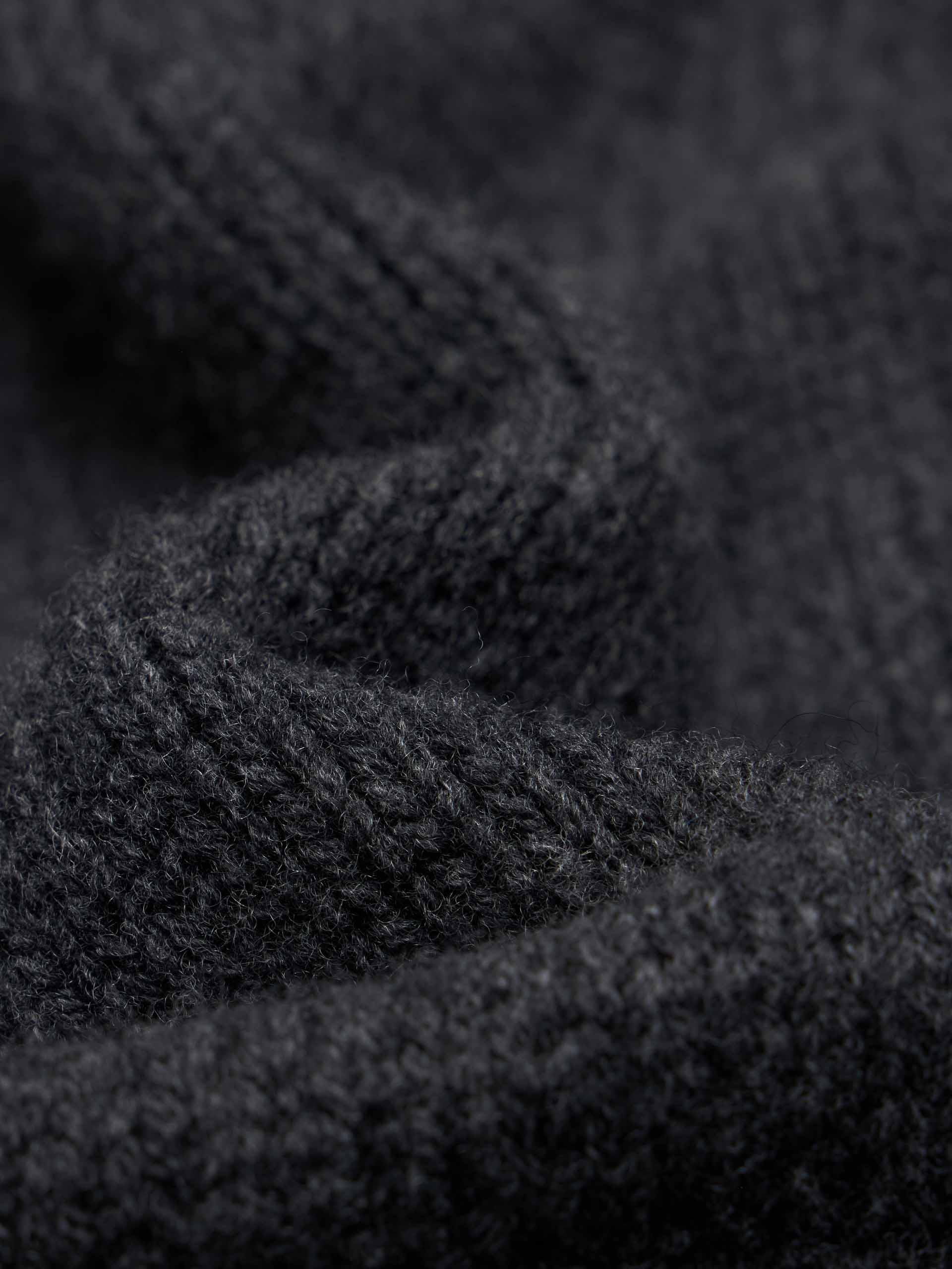 Multi Pockets Knitted Cardigan