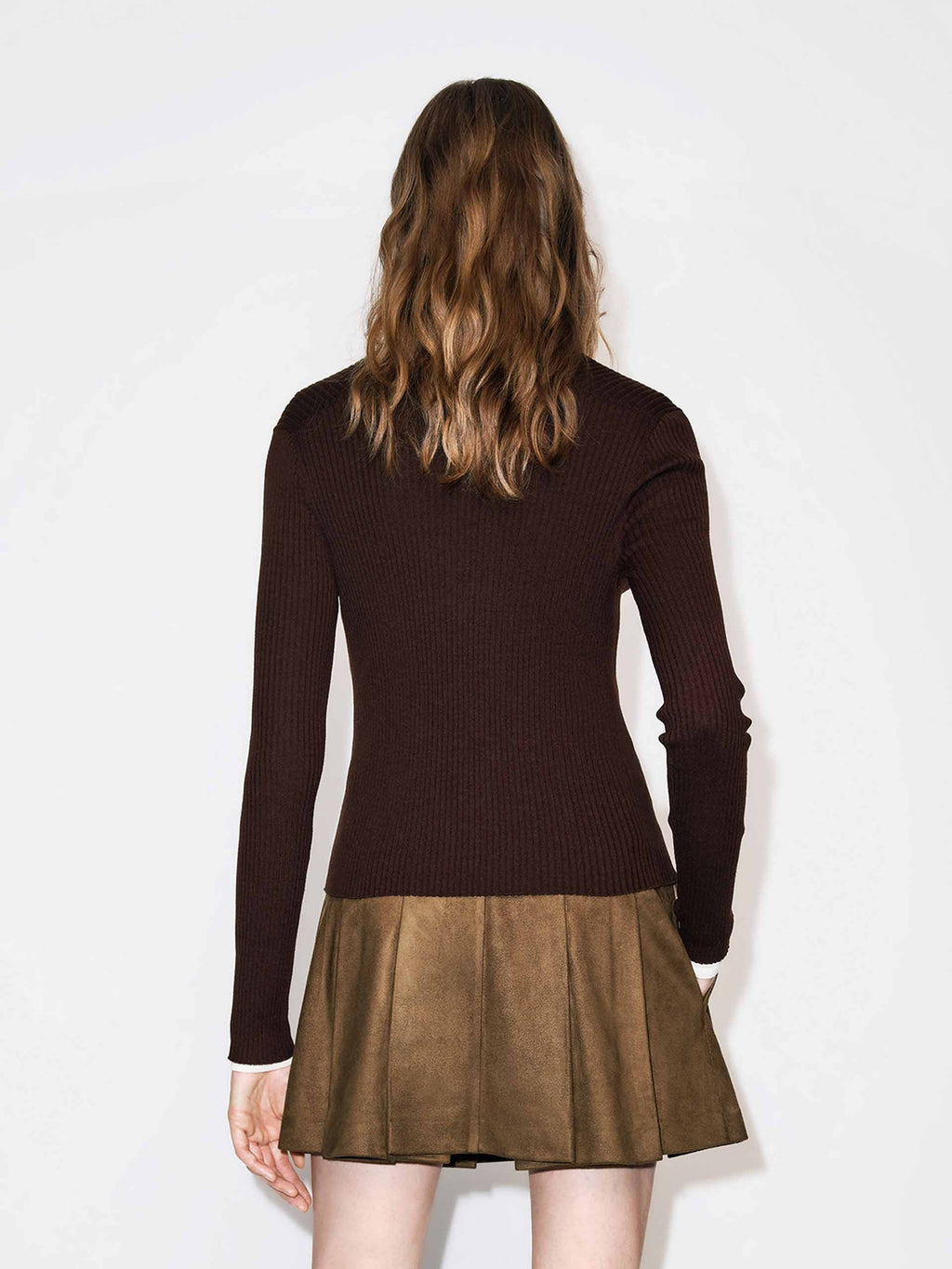 Fitted V-neck Button Cardigan