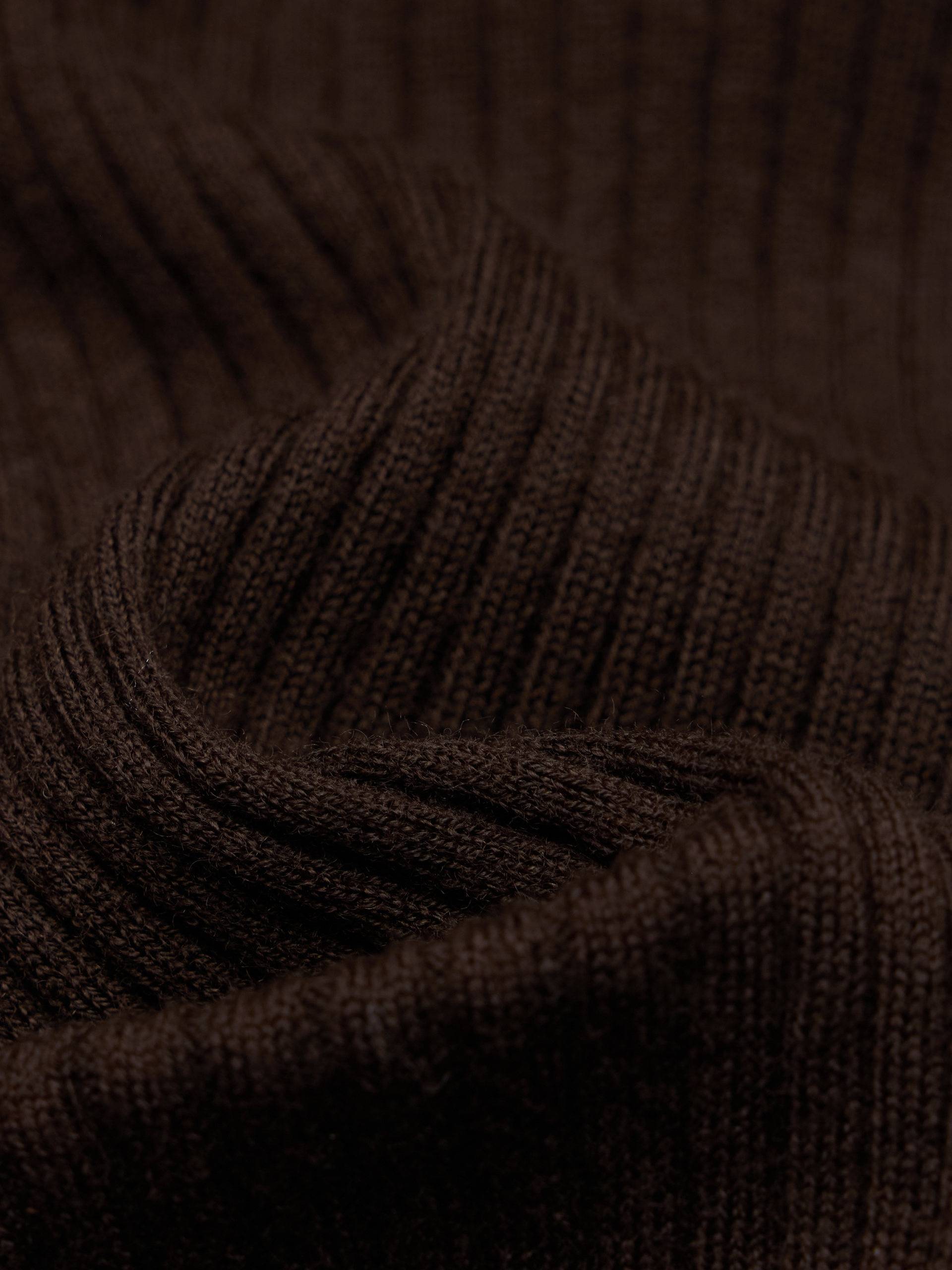 Fitted V-neck Button Cardigan