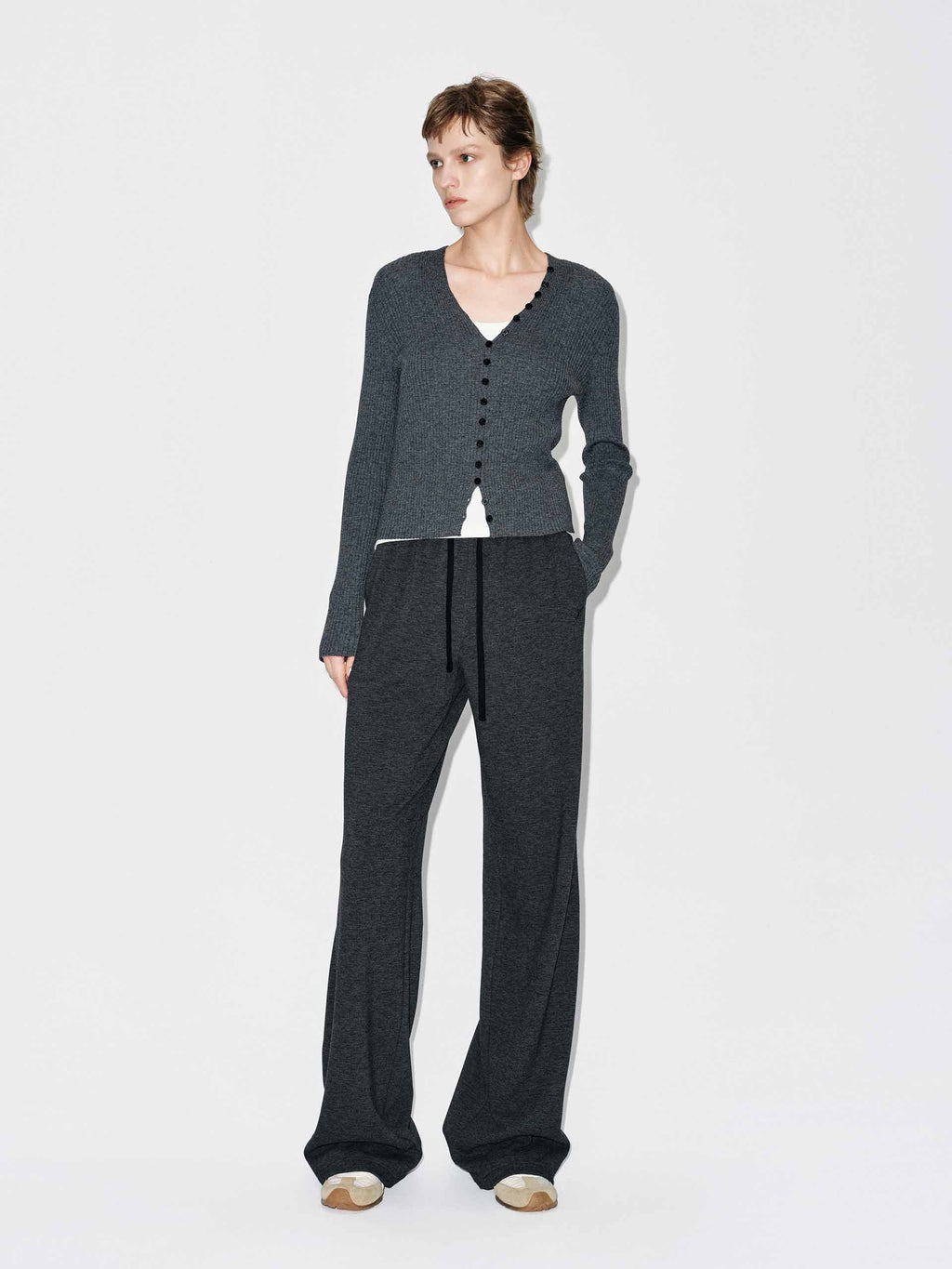 Fitted V-neck Button Cardigan