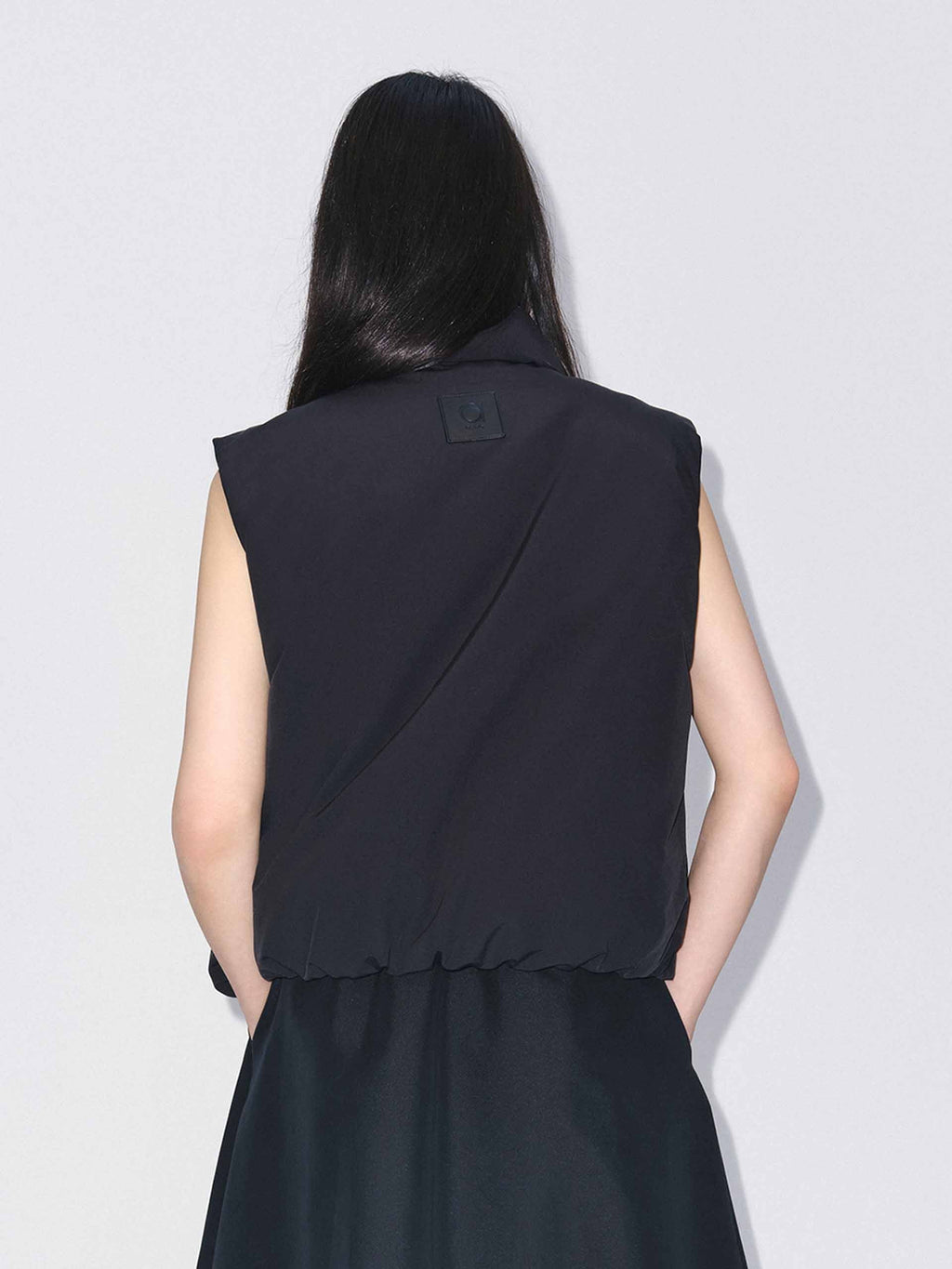 Sleeveless Cropped Down Jacket