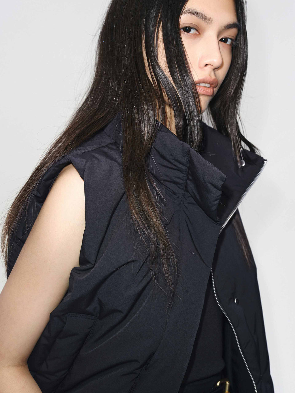 Sleeveless Cropped Down Jacket