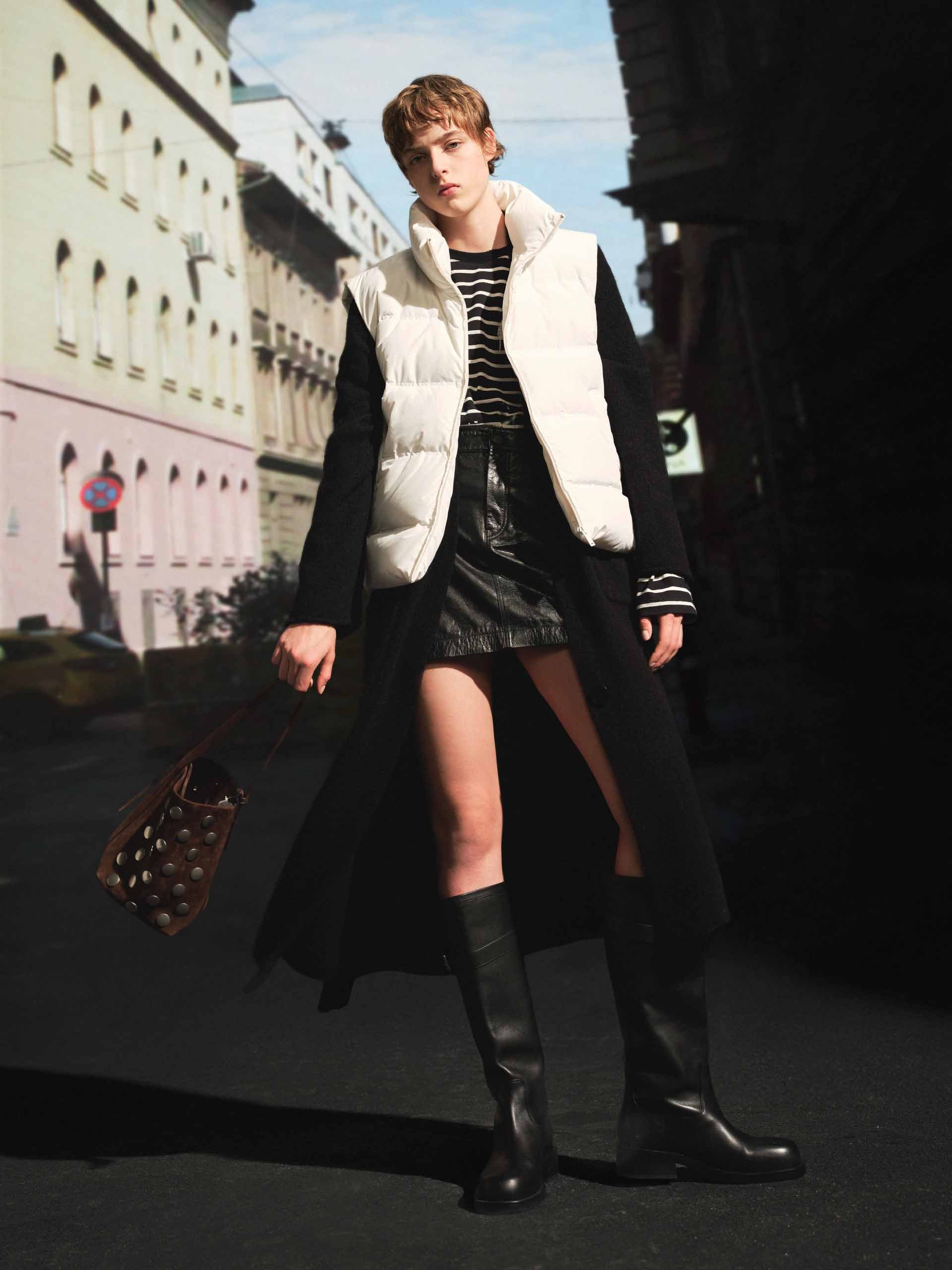 Sleeveless Turtleneck Puffer Vest