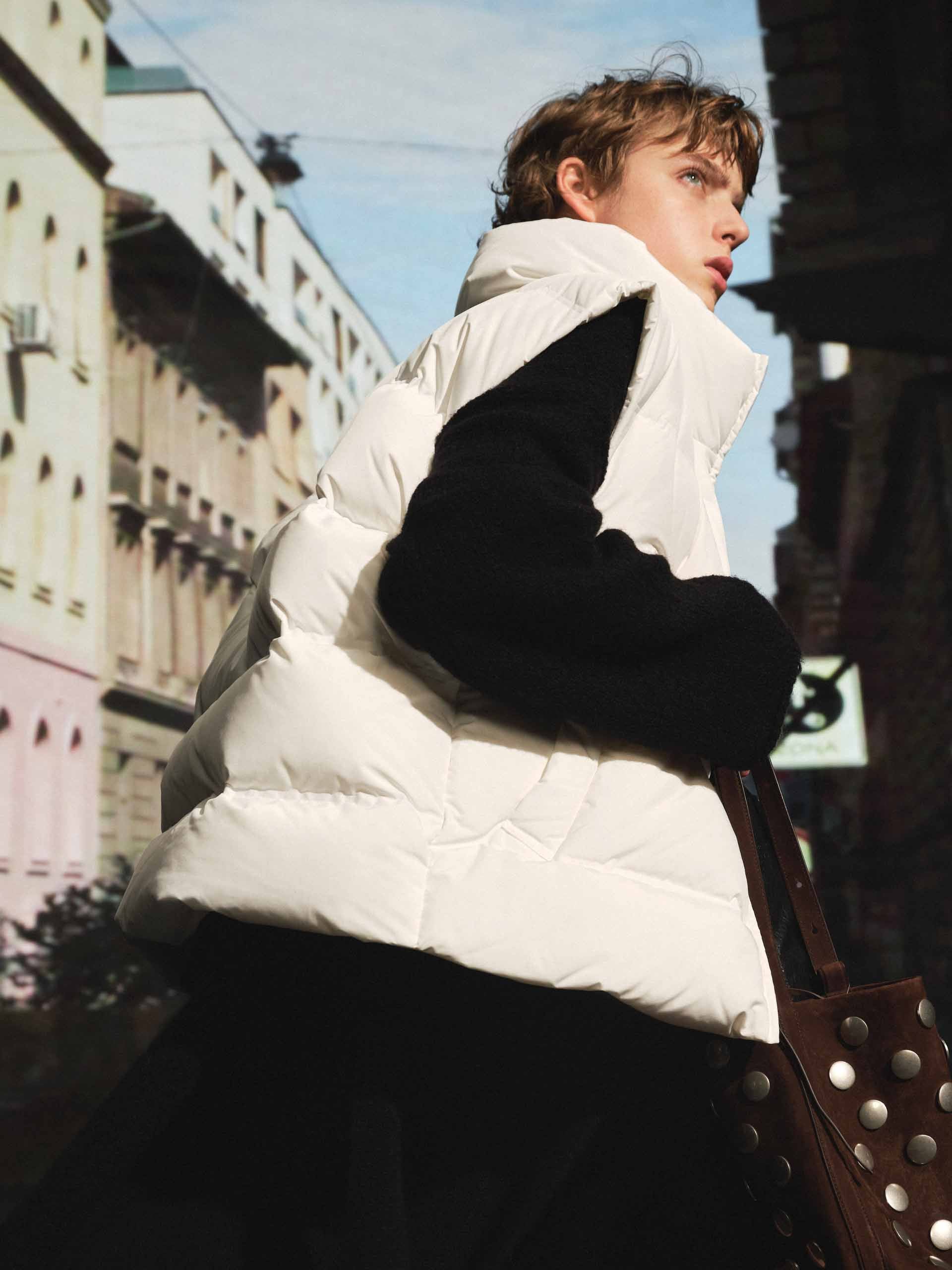 Sleeveless Turtleneck Puffer Vest