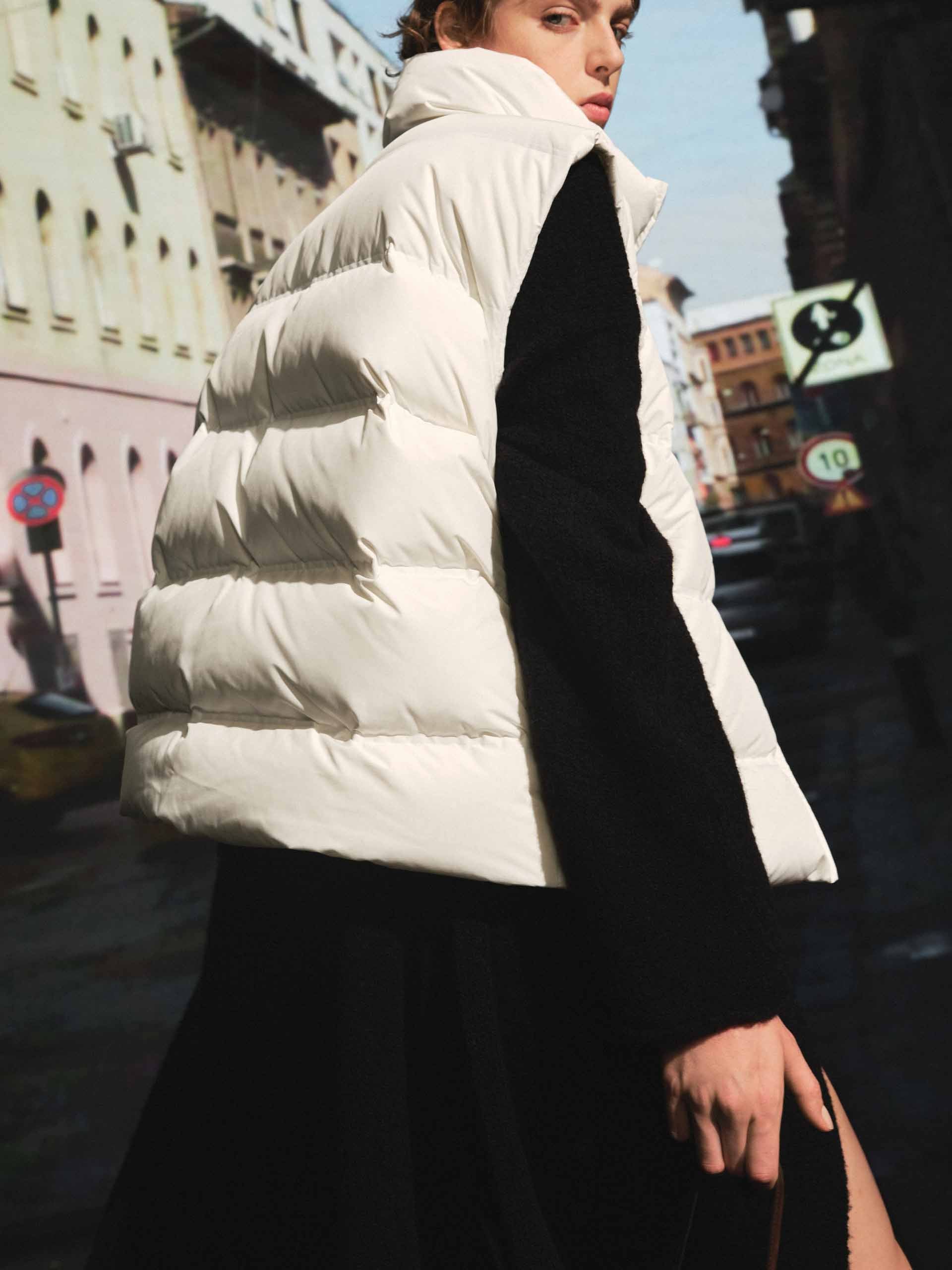 Sleeveless Turtleneck Puffer Vest