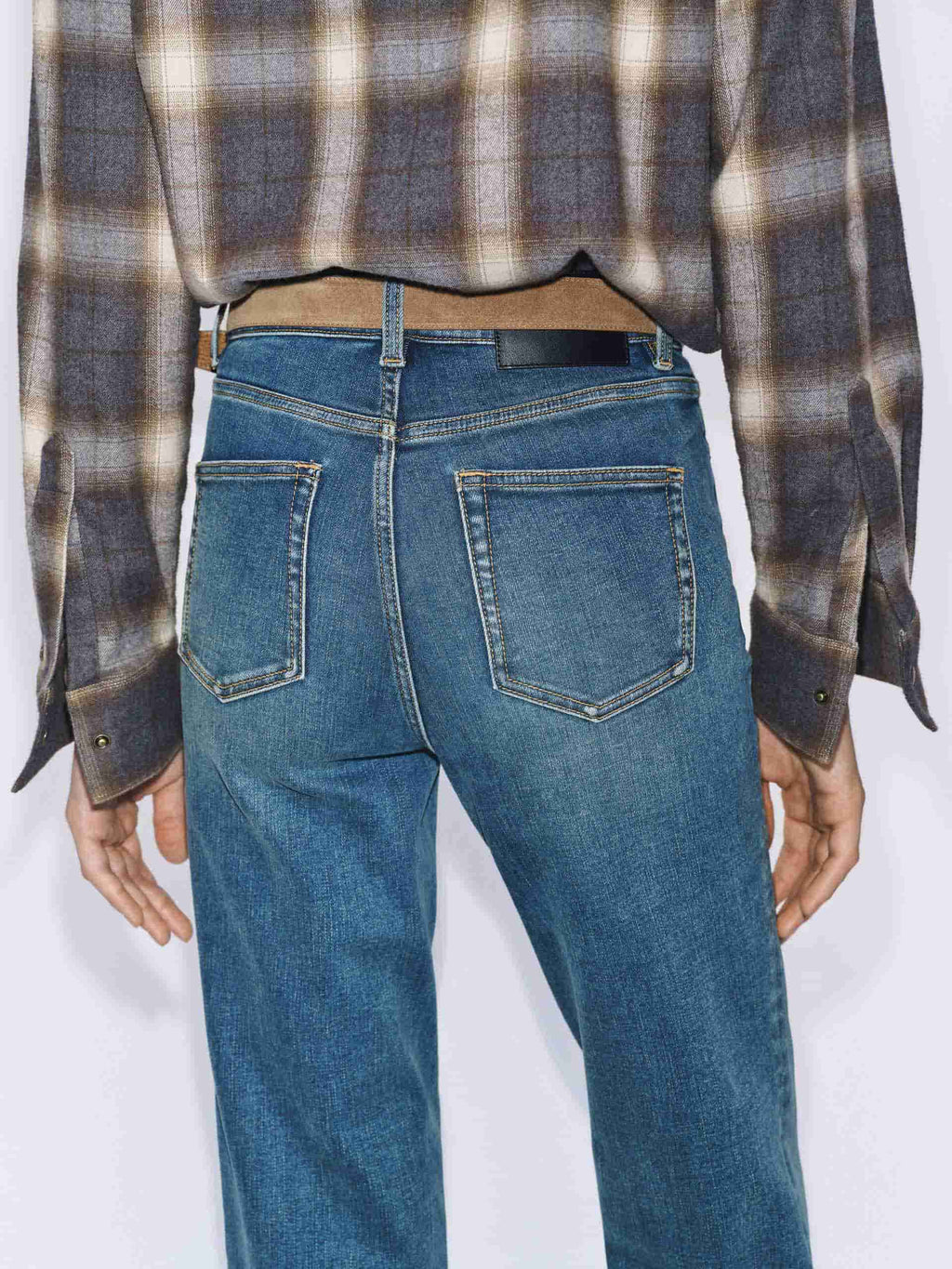 Ankle Length Tapered Jeans