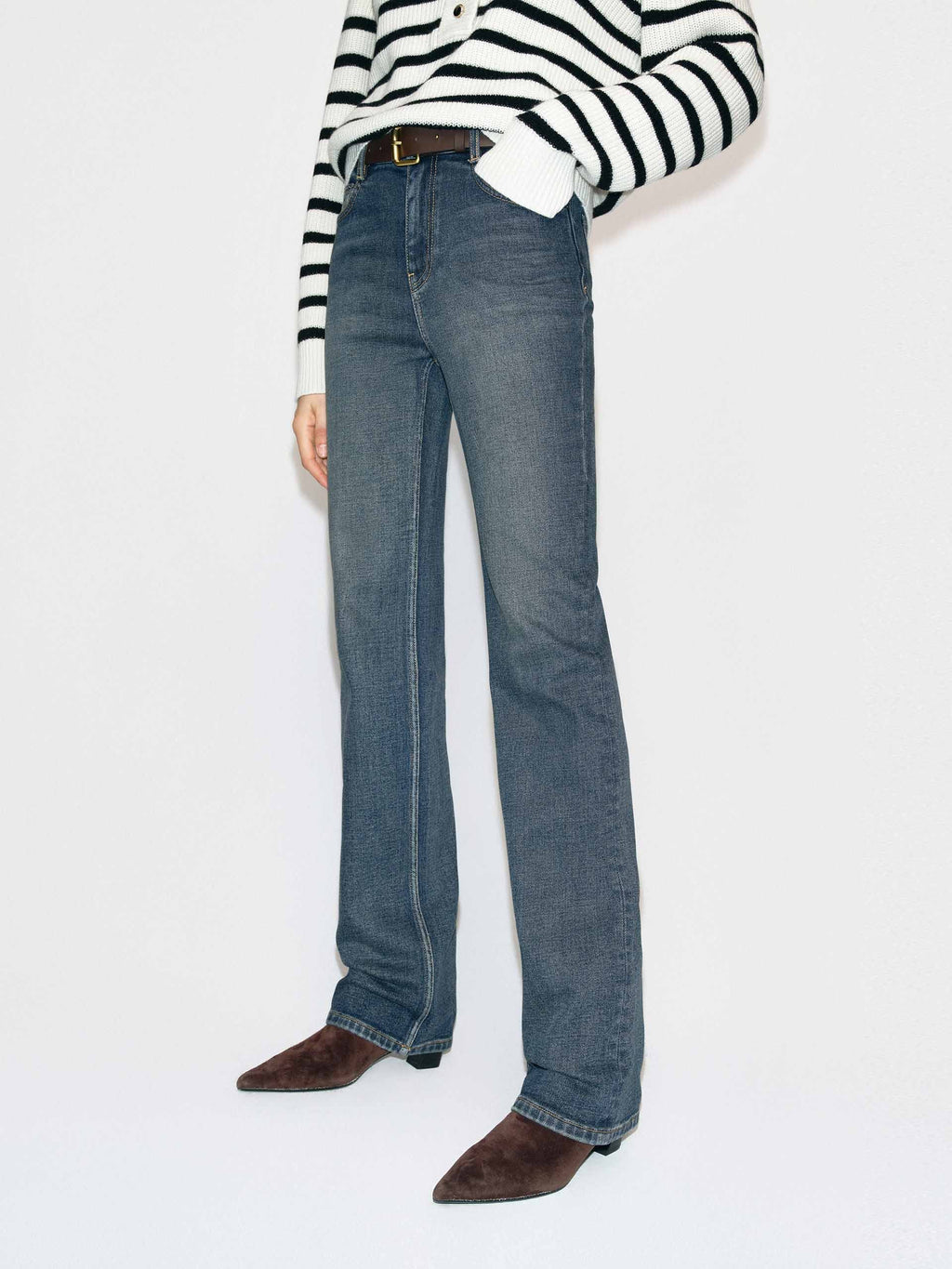 Fitted Straight Cut Jeans