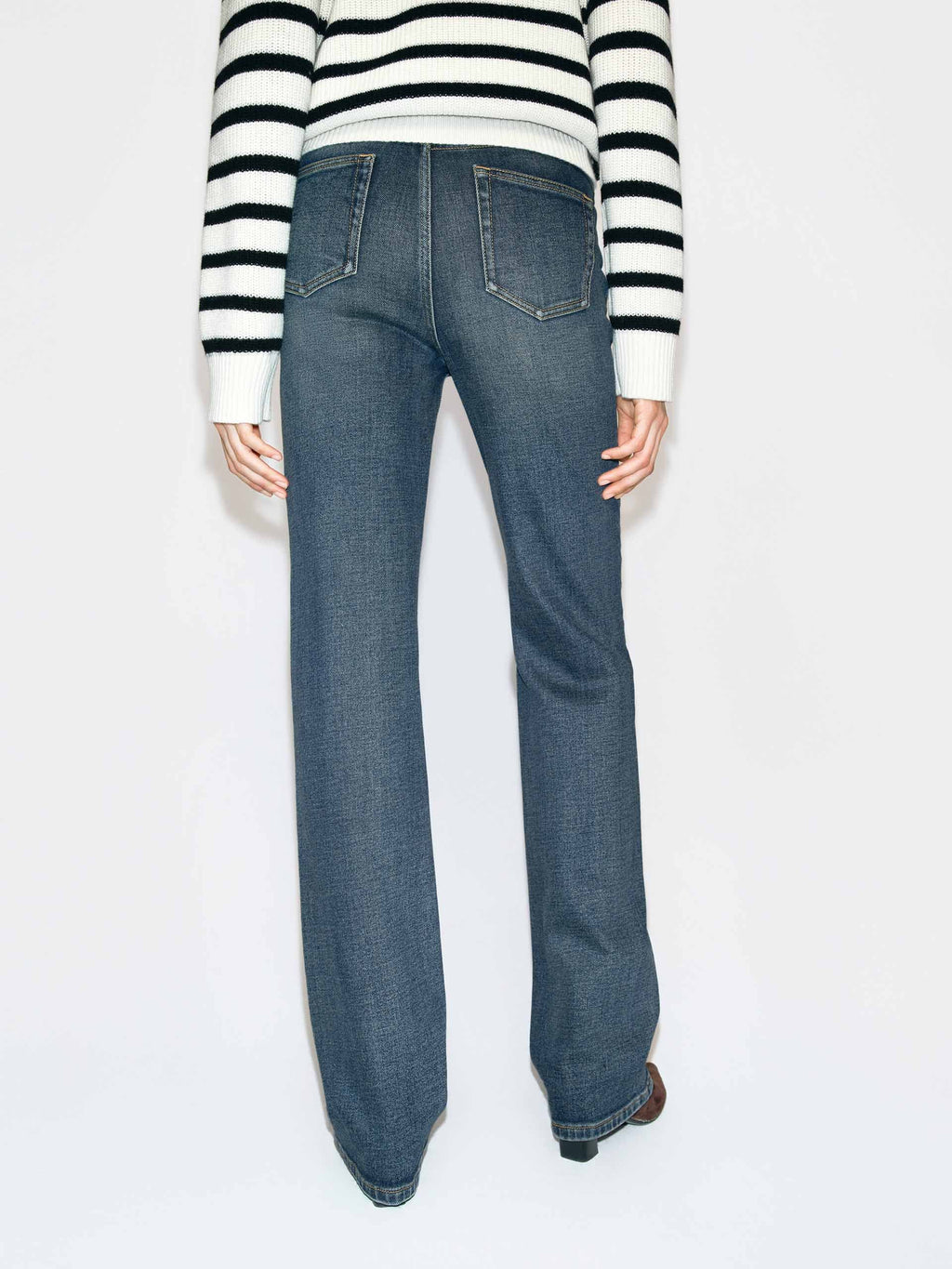 Fitted Straight Cut Jeans