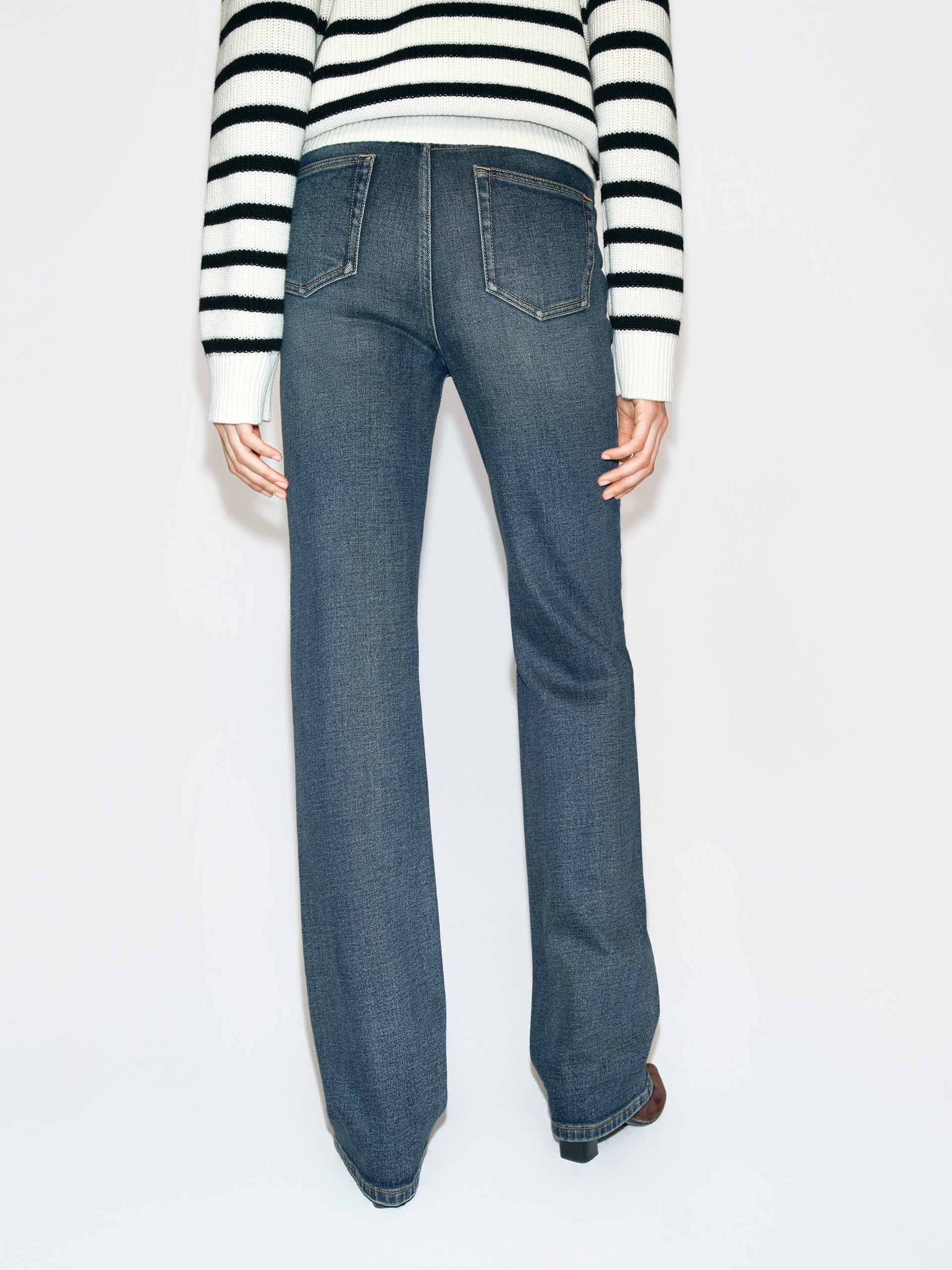 Fitted Straight Cut Jeans