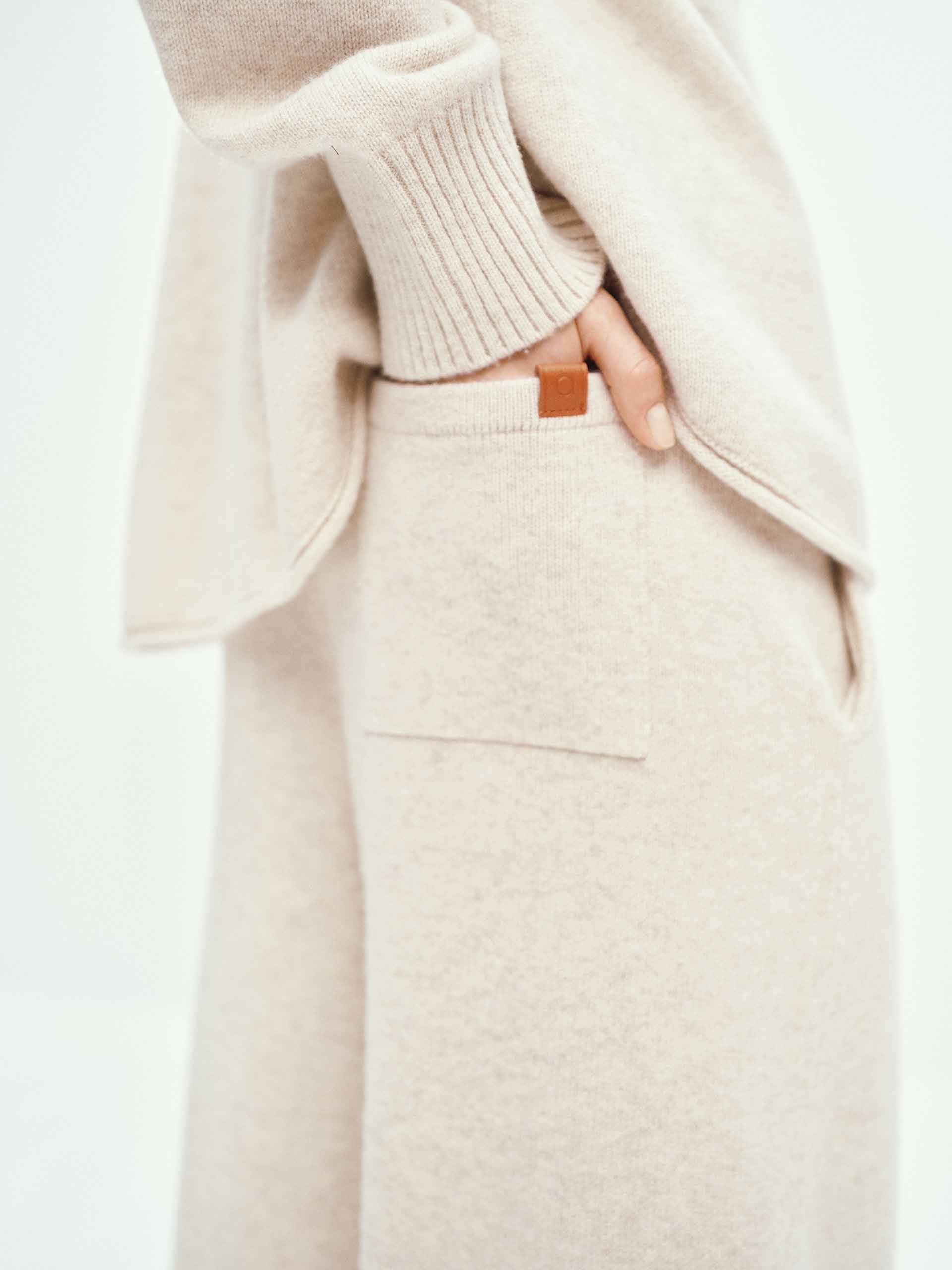 Wool Cashmere Barrel Pants