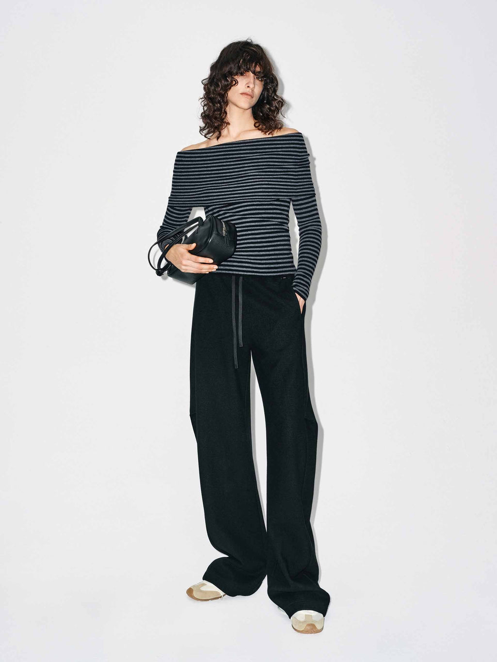 Drawstring Barrel Leg Trousers