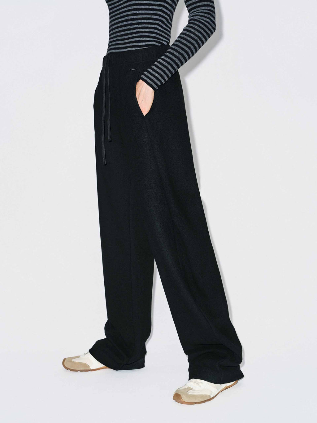 Drawstring Barrel Leg Trousers