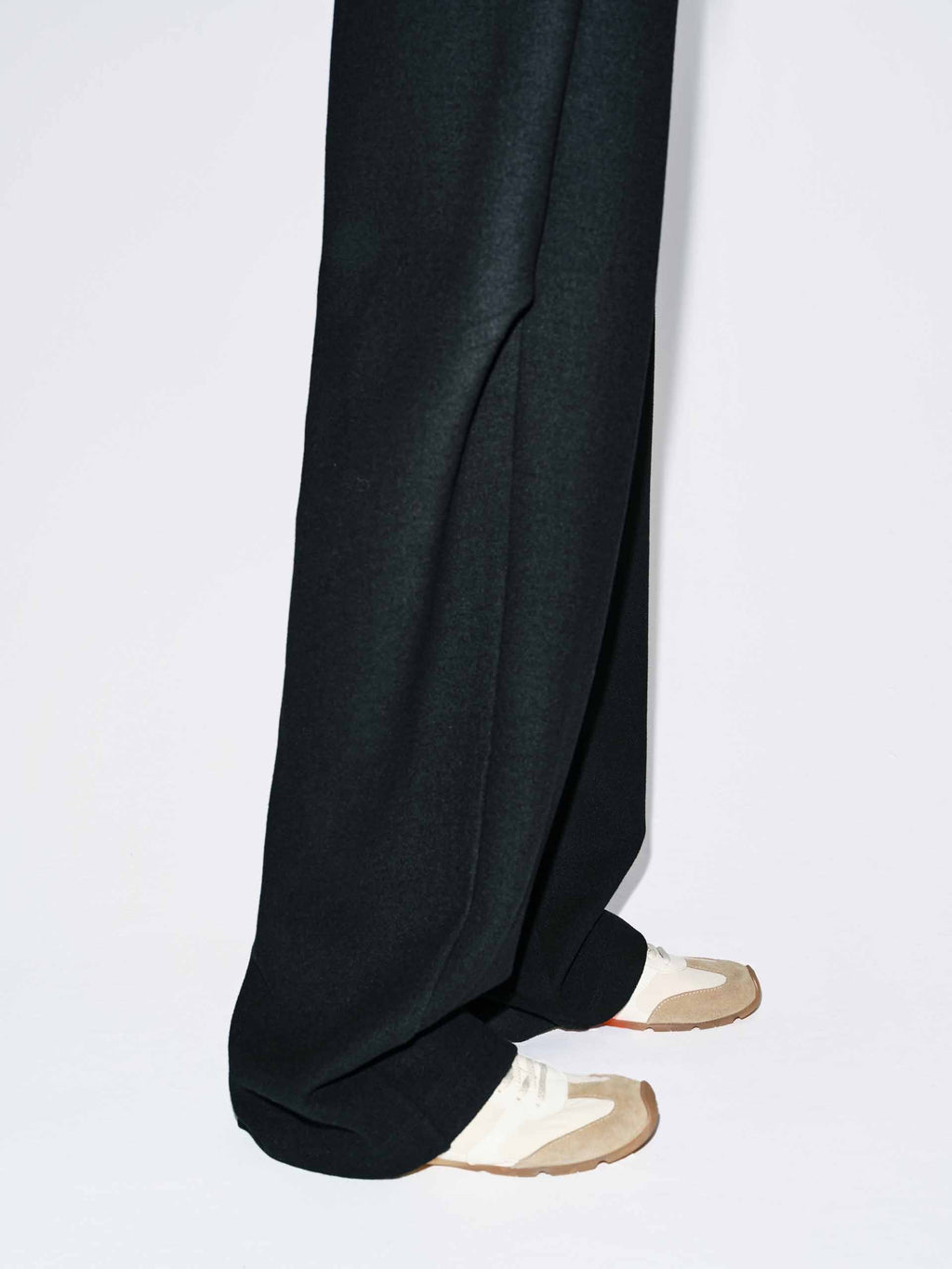 Drawstring Barrel Leg Trousers