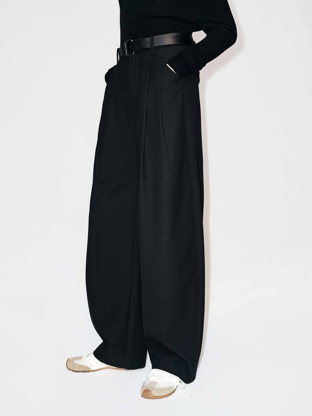 Pleated Barrel Leg Pants