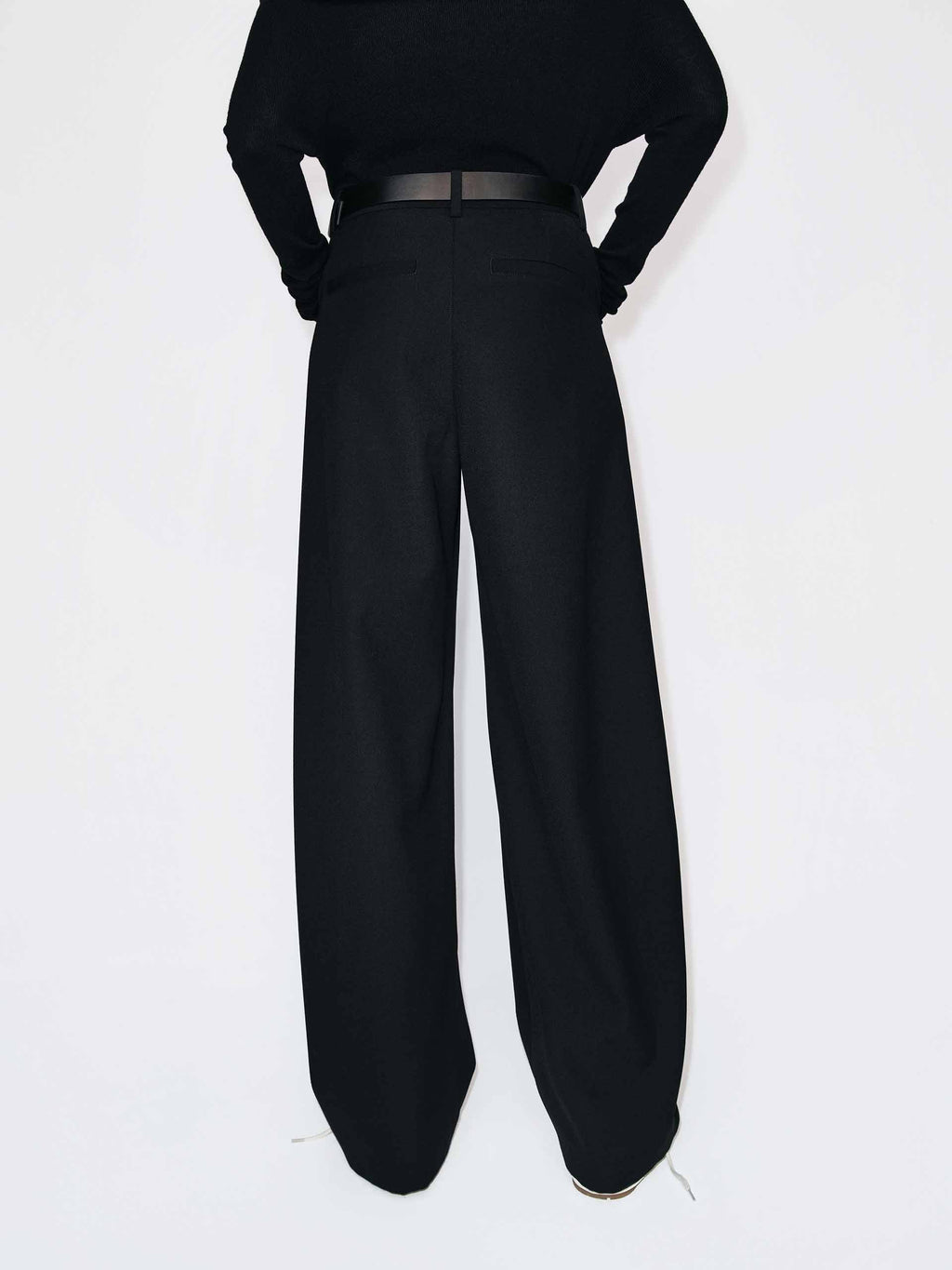 Pleated Barrel Leg Pants