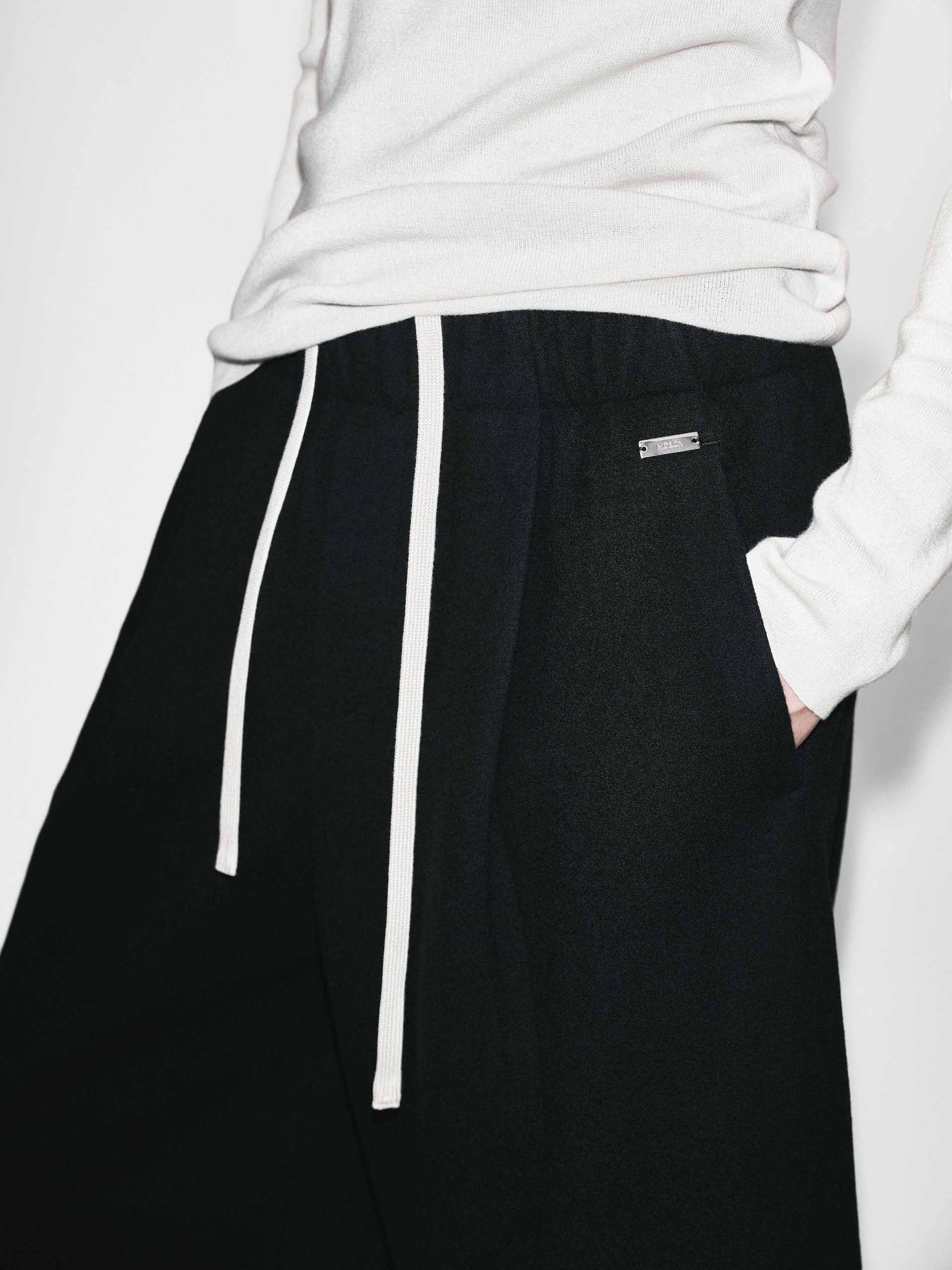 Relaxed Midi Length Shorts