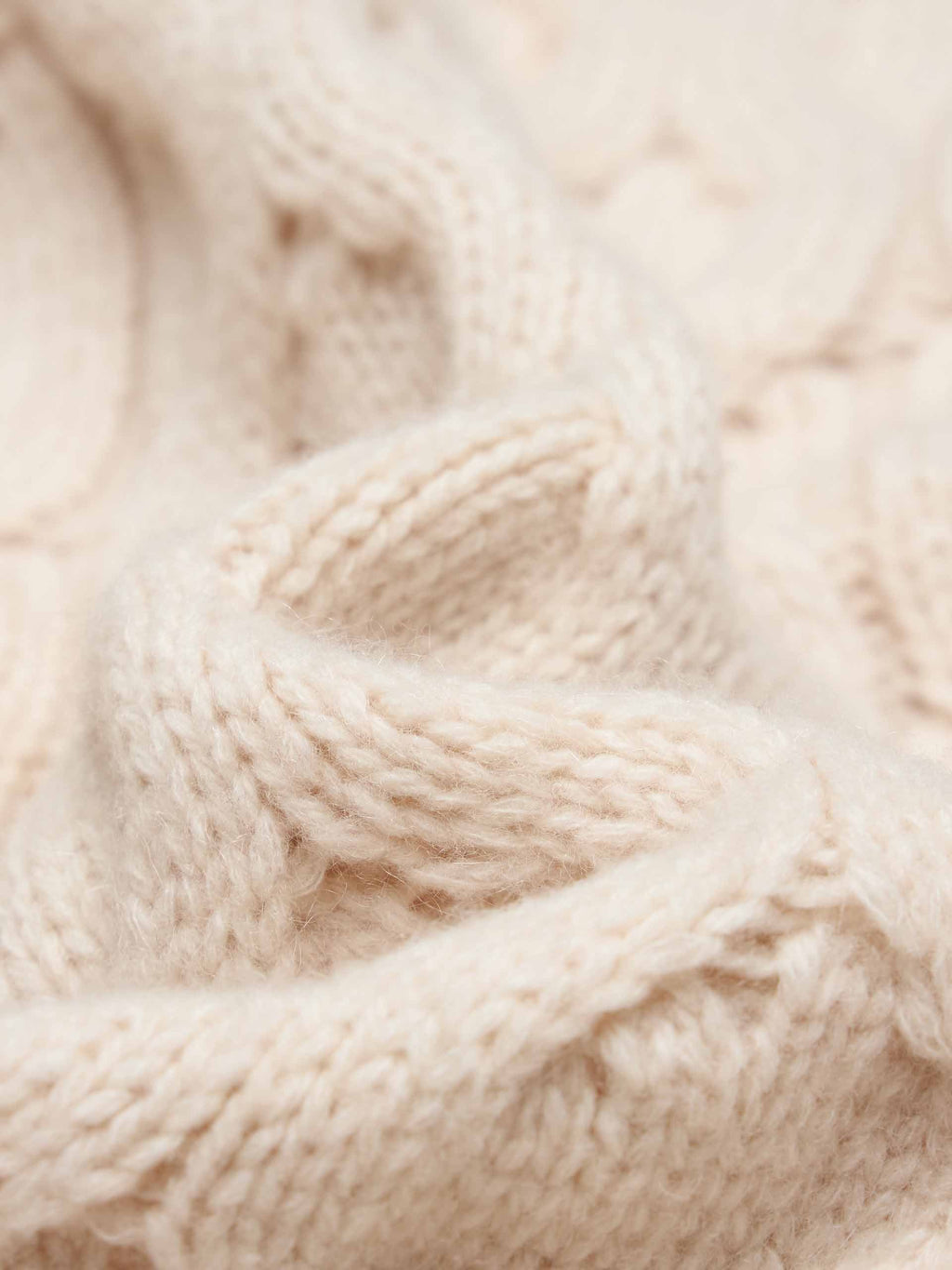 Sleeveless Cable Knitted Top