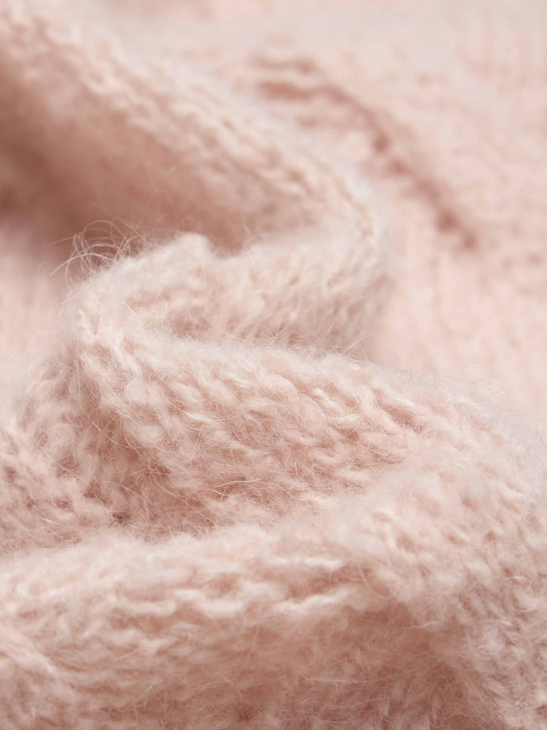 Raw Hem Cable Knitted Sweater
