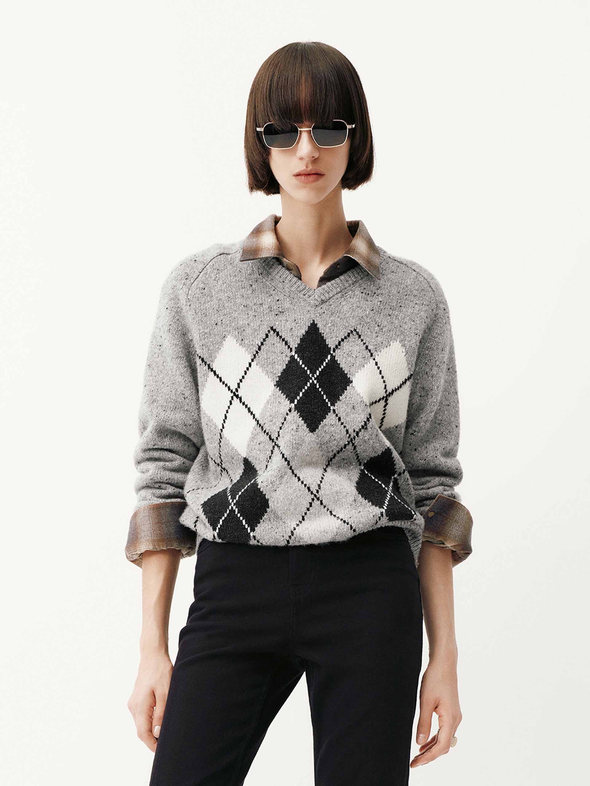 Argyle V-neck Sweater