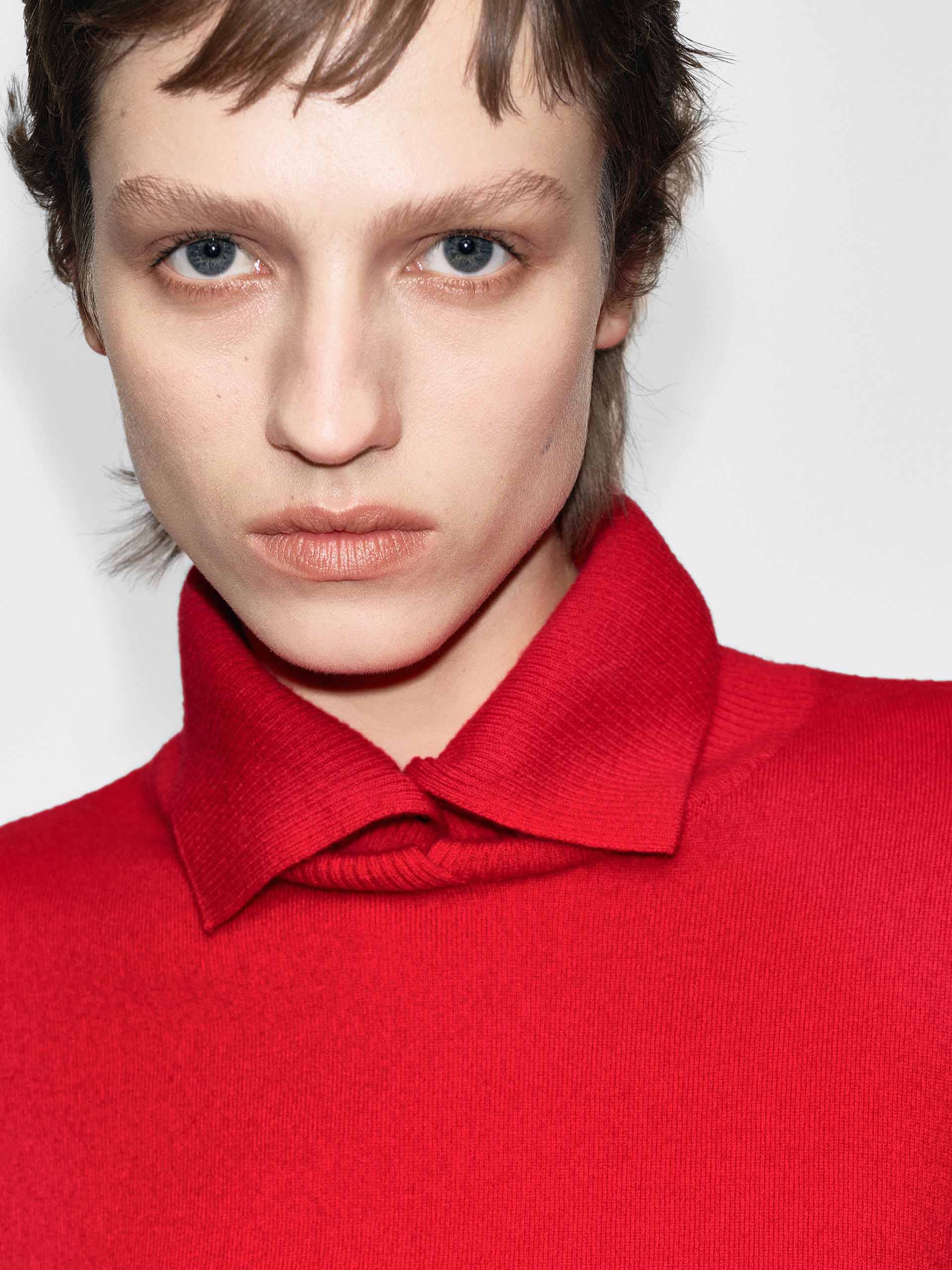 Ribbed Collar Knitted Sweater