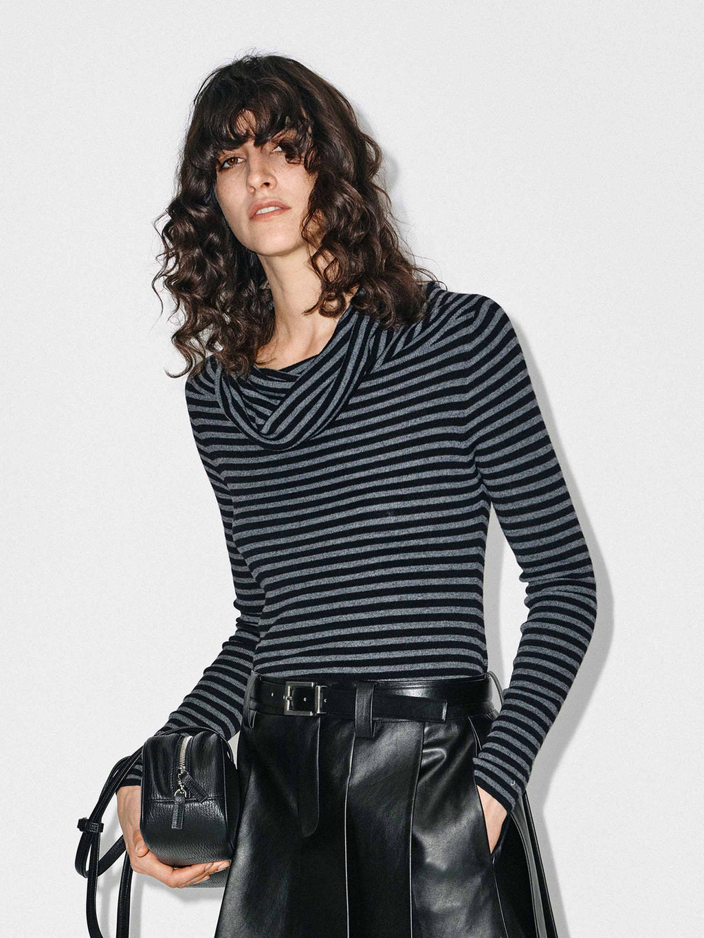 Off-shoulder Fitted Knit Top