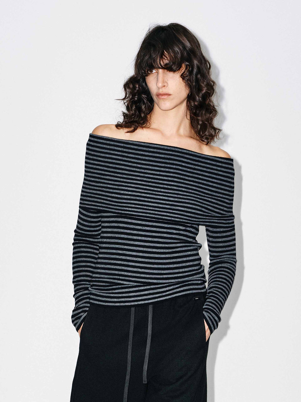 Off-shoulder Fitted Knit Top