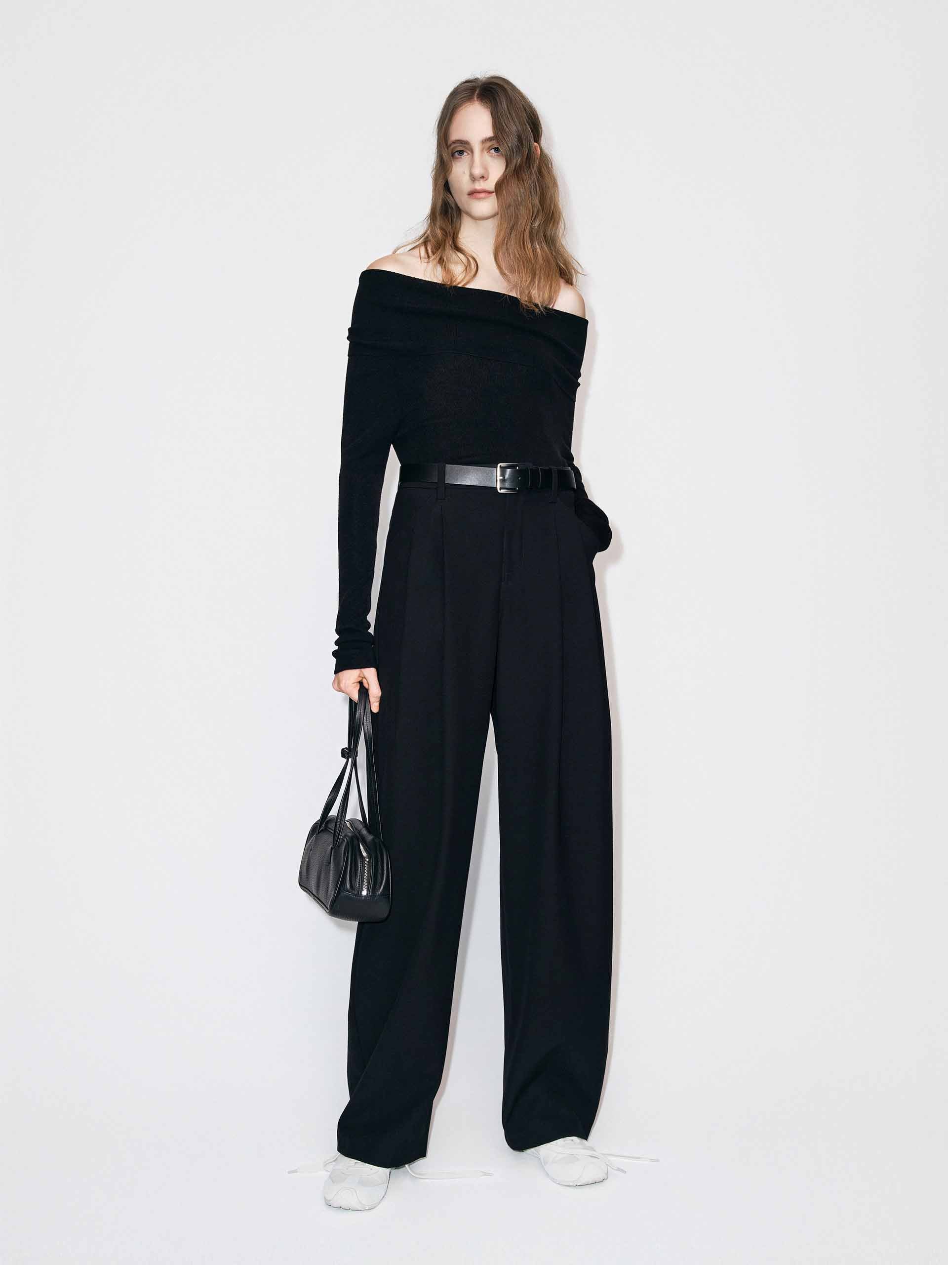 Off-shoulder Fitted Knit Top