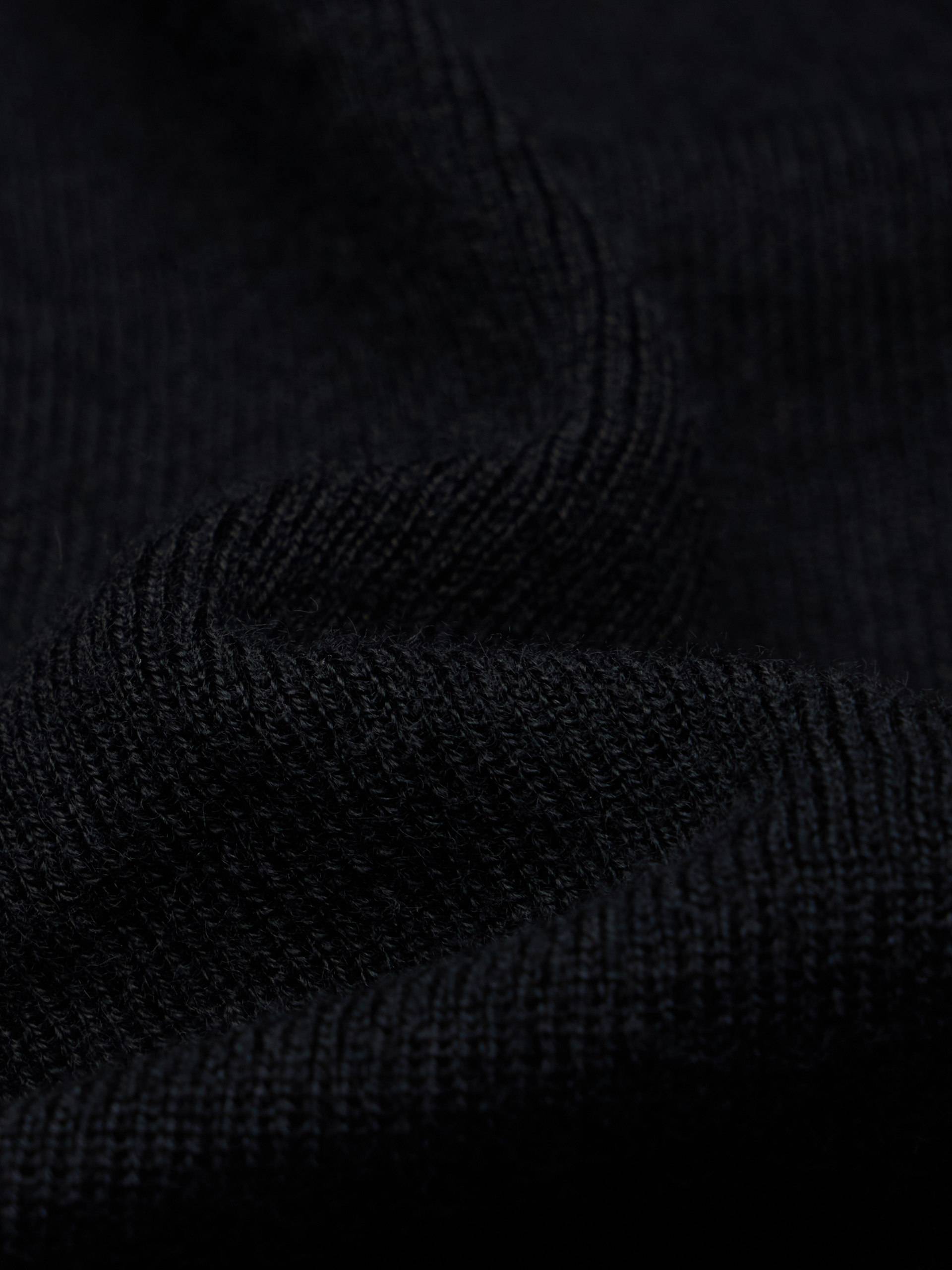 Off-shoulder Fitted Knit Top