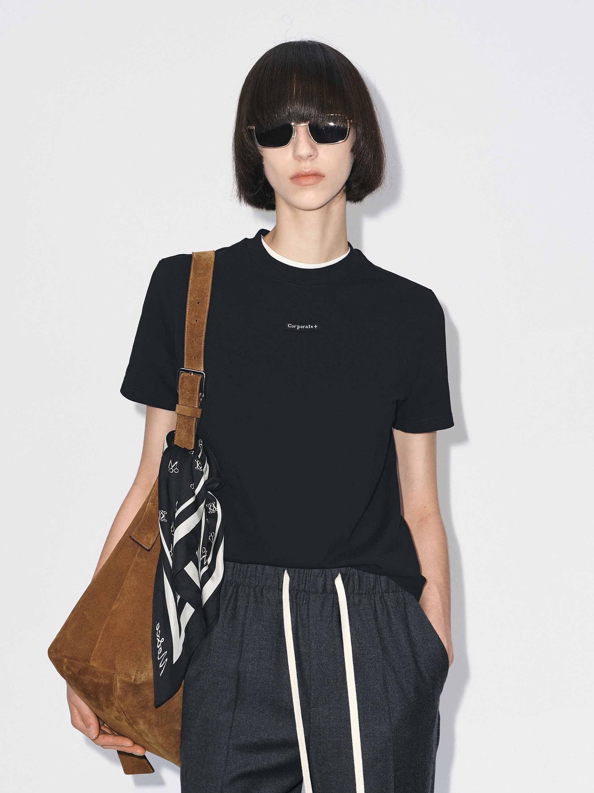 Front Woven Label T-shirt