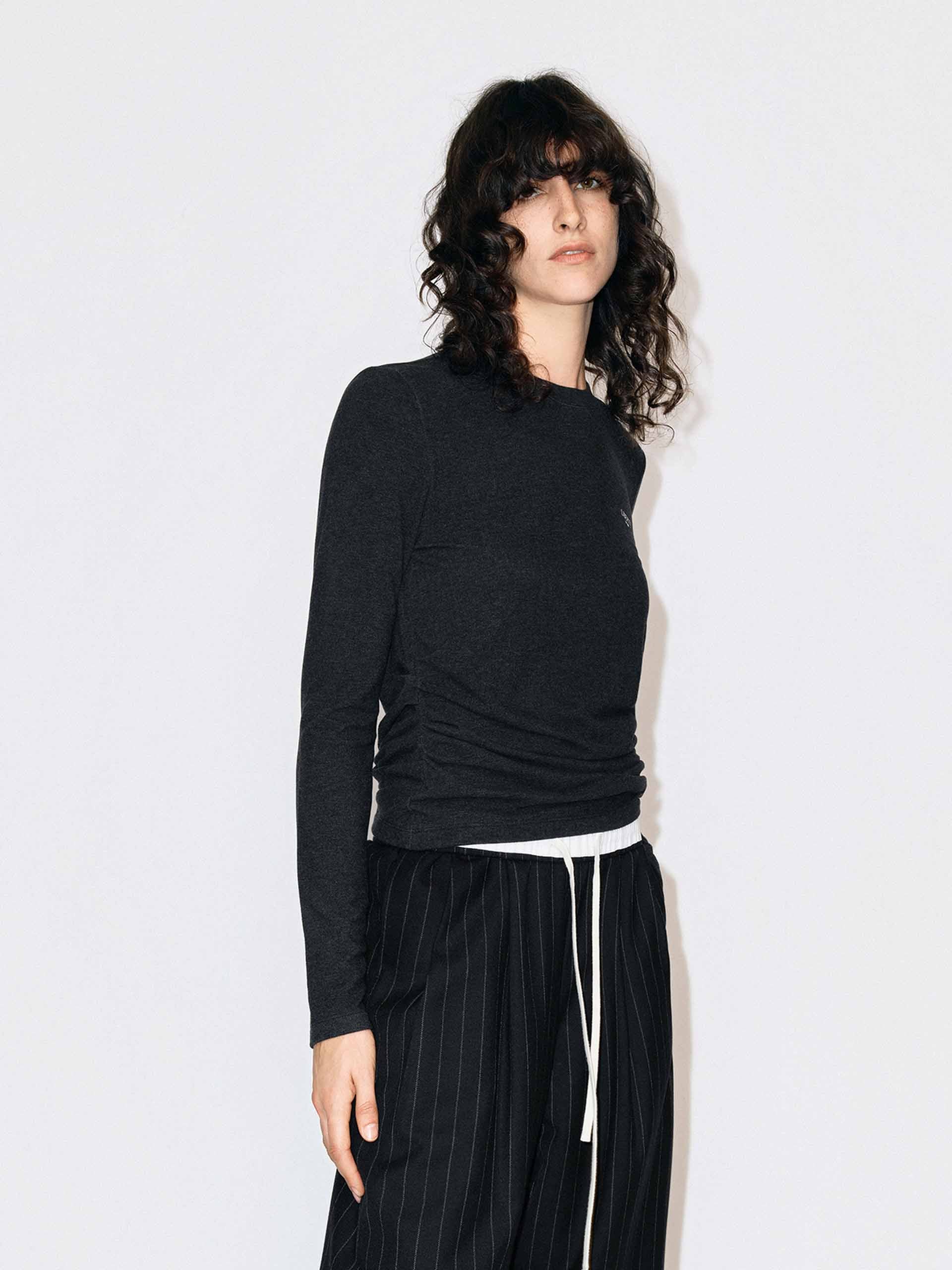 Long Sleeves Fitted T-shirt