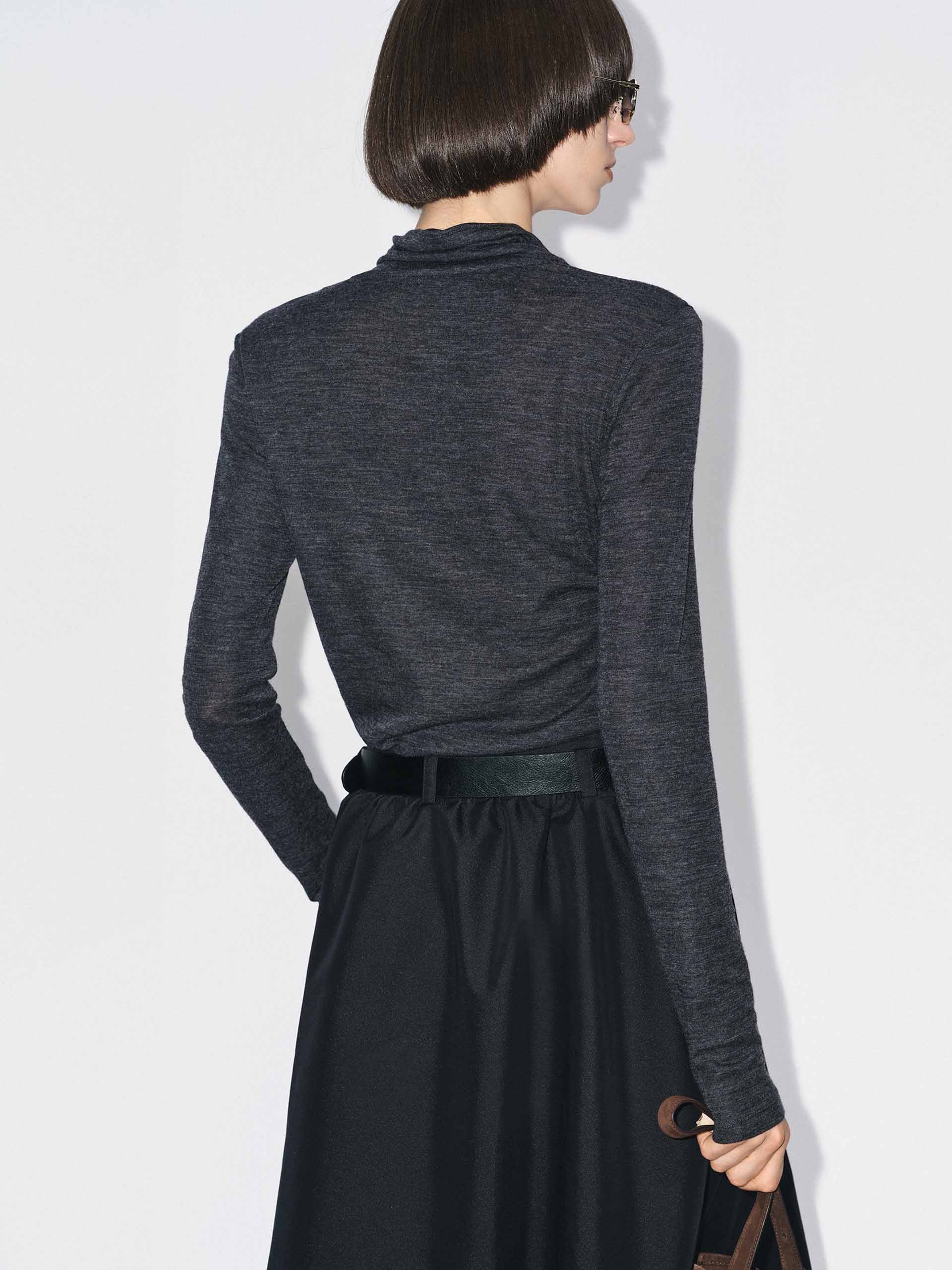 Button Closure Fitted Blouse