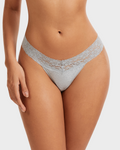 Seamless Low-Rise Lace Thong Panties (3 Pack)