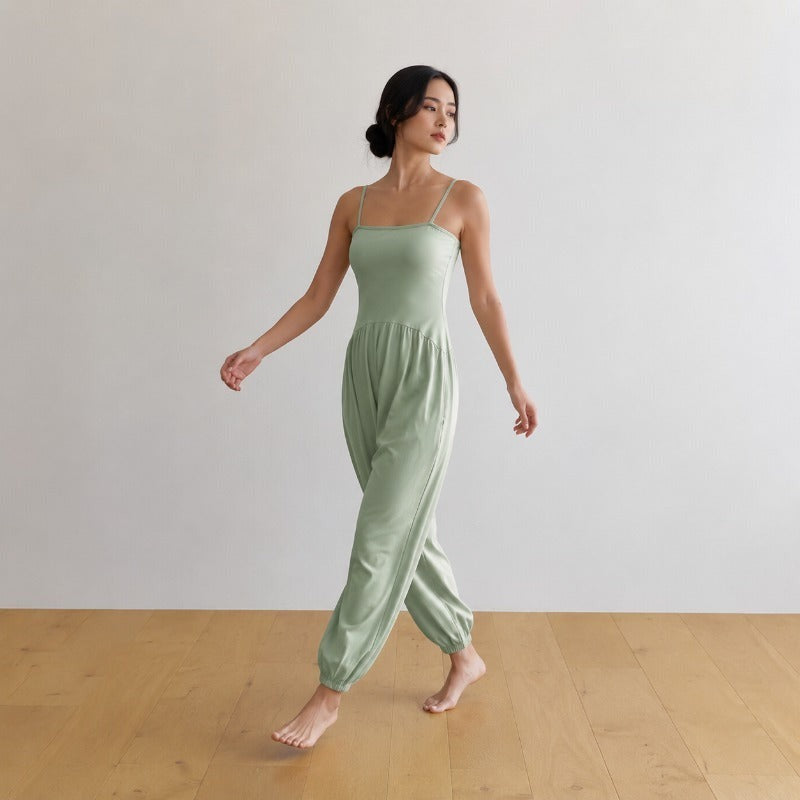 Airy Yoga Jumpsuit | Clean Fit & Effortless Movement