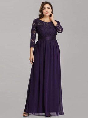 Elegant Lace Evening Dress with Romantic Sleeves for Plus Size Women
