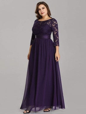 Elegant Lace Evening Dress with Romantic Sleeves for Plus Size Women