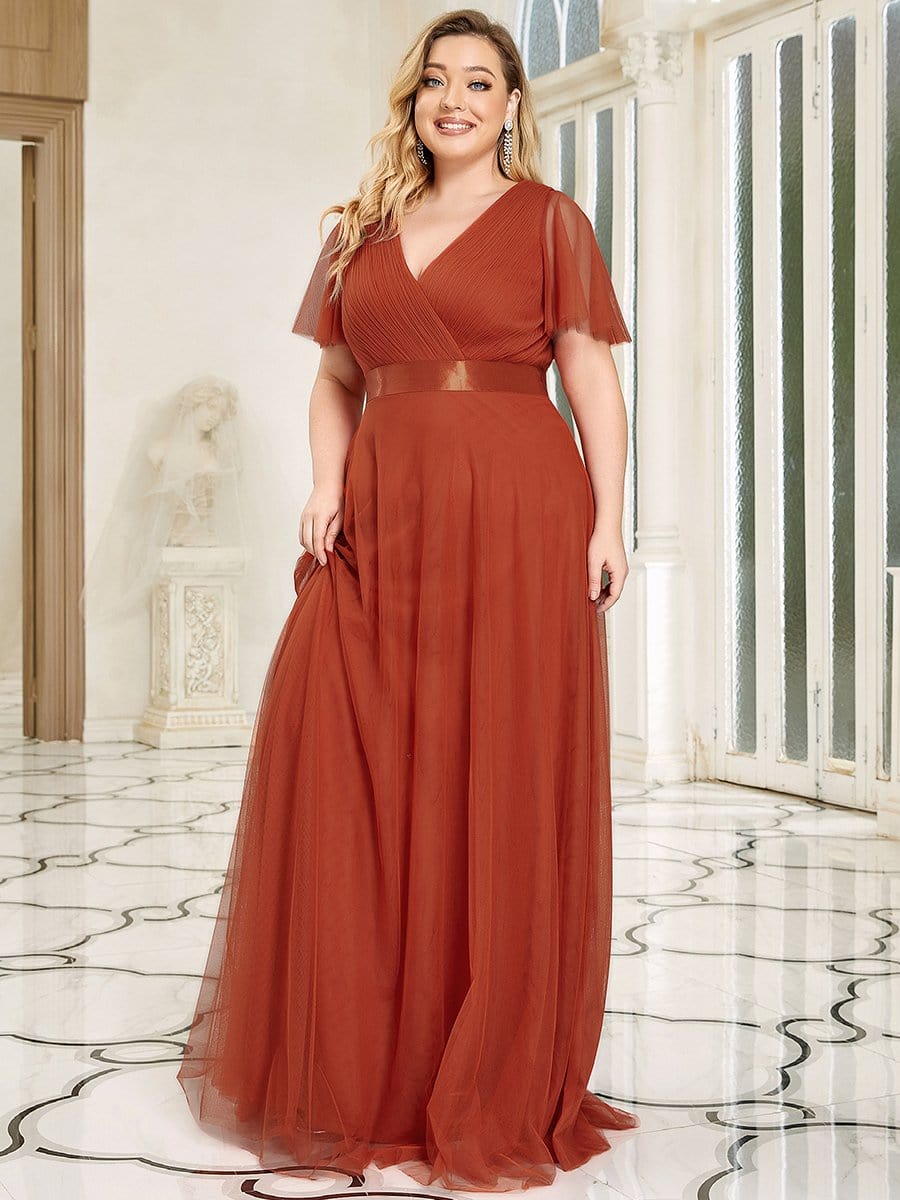 Elegant Plus Size Floor-Length Bridesmaid Gown with Short Sleeves