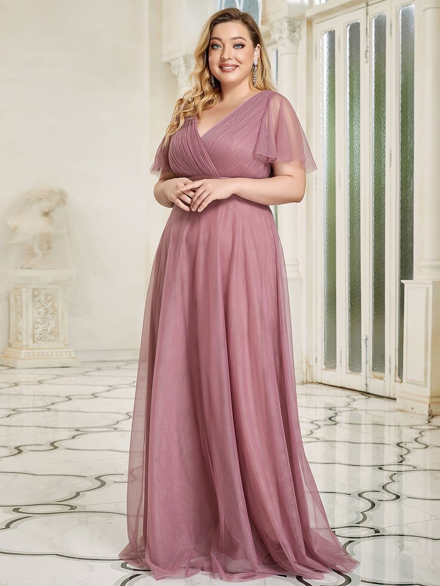 Elegant Plus Size Floor-Length Bridesmaid Gown with Short Sleeves